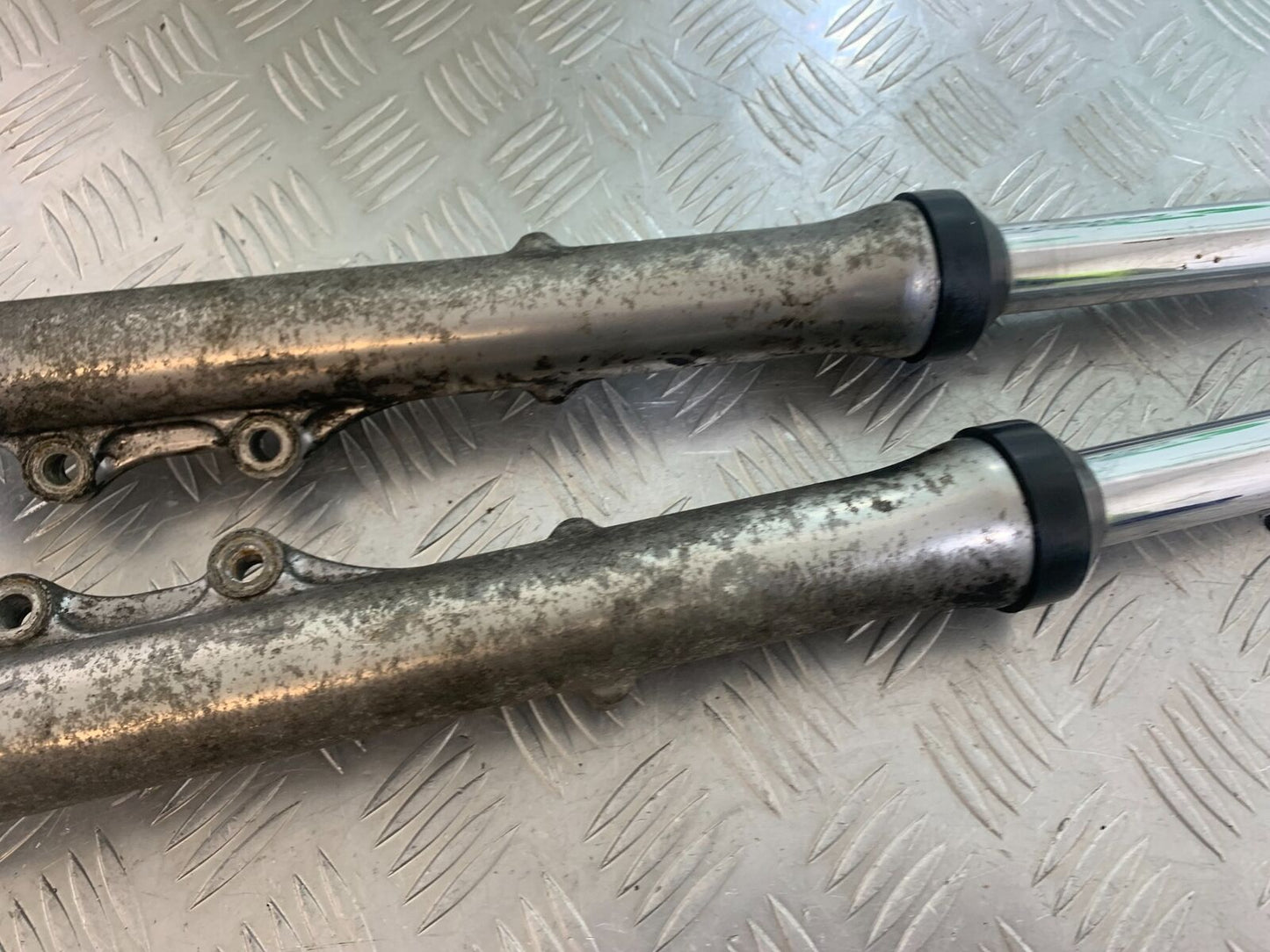HONDA CX500 CX 500 FORKS  YEAR 1980 (CMB1131)