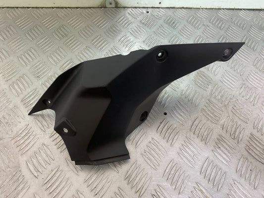 KTM 125 DUKE INFILL PANEL YEAR 2018-2023 (CMB1185)