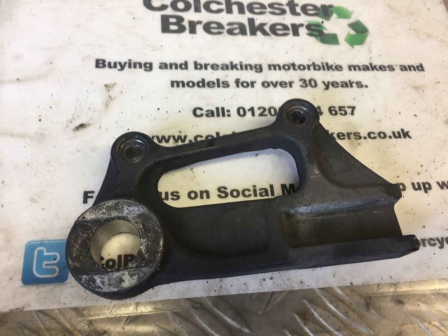 KAWASAKI ZX10R ZX 10R REAR CALIPER BRACKET  YEAR 2006 2007