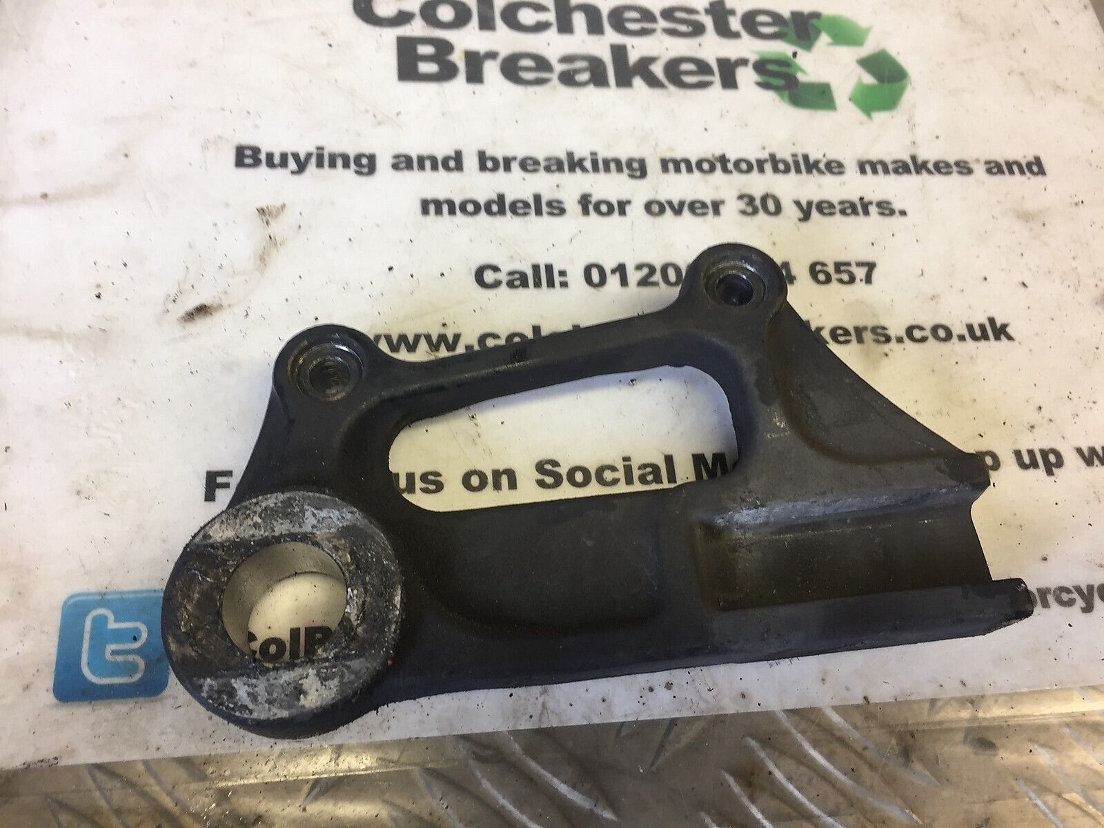 KAWASAKI ZX10R ZX 10R REAR CALIPER BRACKET  YEAR 2006 2007