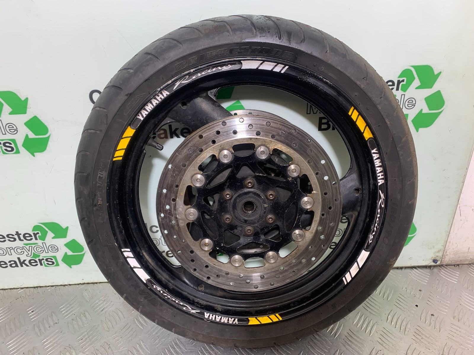 YAMAHA FZS600 FAZER 600 FRONT WHEEL  YEAR 1998-2001 (CMB1267)