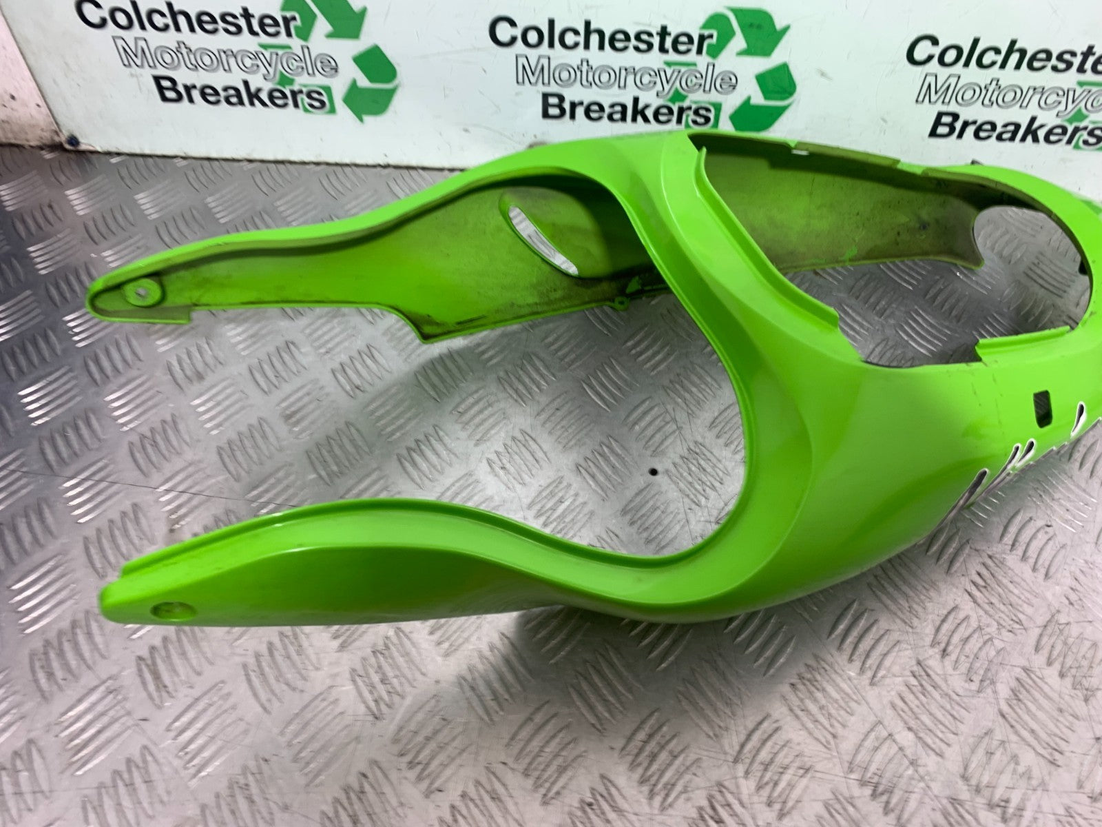 KAWASAKI ZX9R ZX9 R TAIL PIECE  YEAR 1998-1999 (CMB1329)