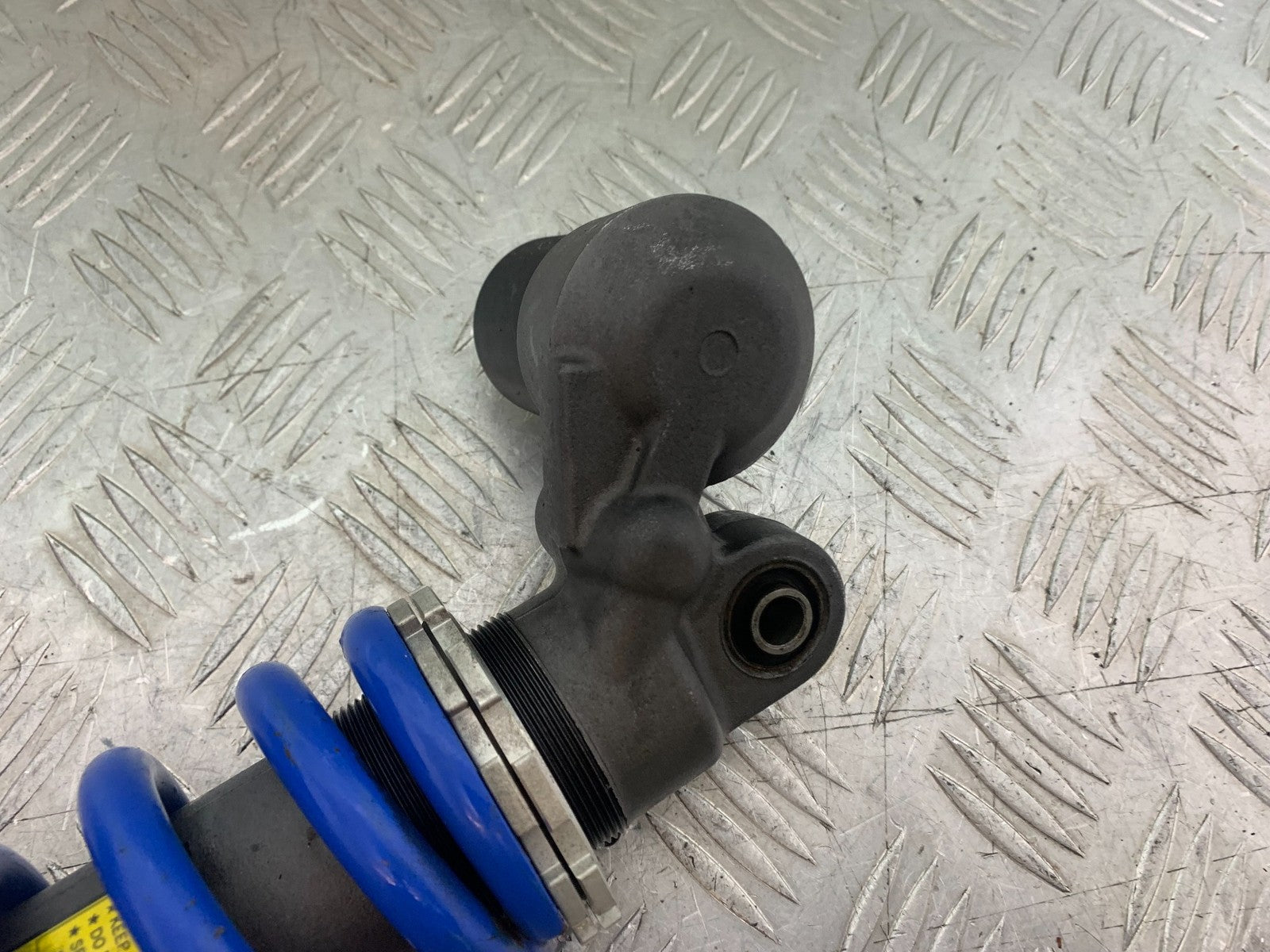 TRIUMPH 675 STREET TRIPLE R REAR SHOCK  YEAR 2013 - 2016 (CMB1221)