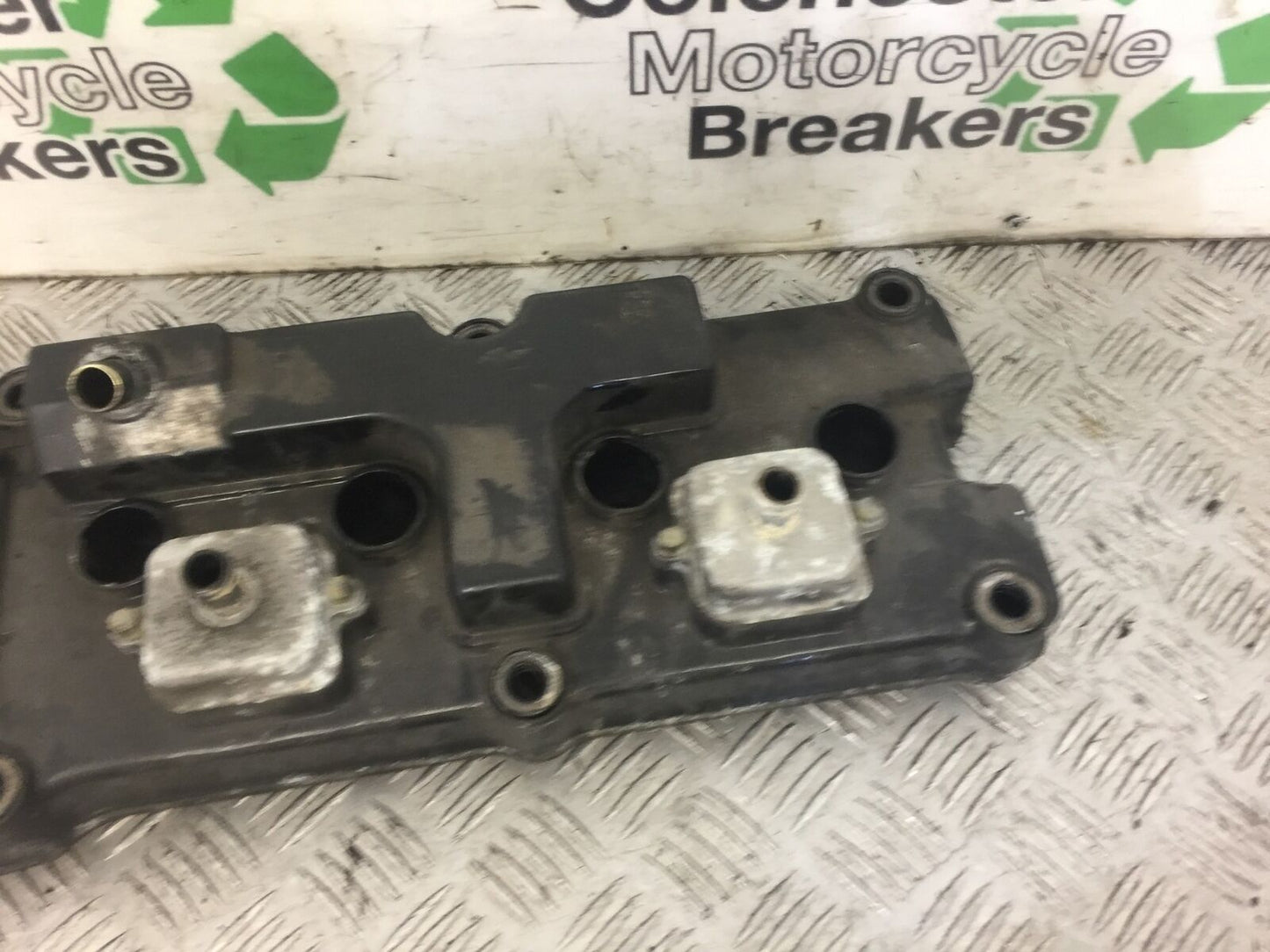 HONDA CBR1100 BLACKBIRD ROCKER COVER   YEAR 2002 (STOCK 461)