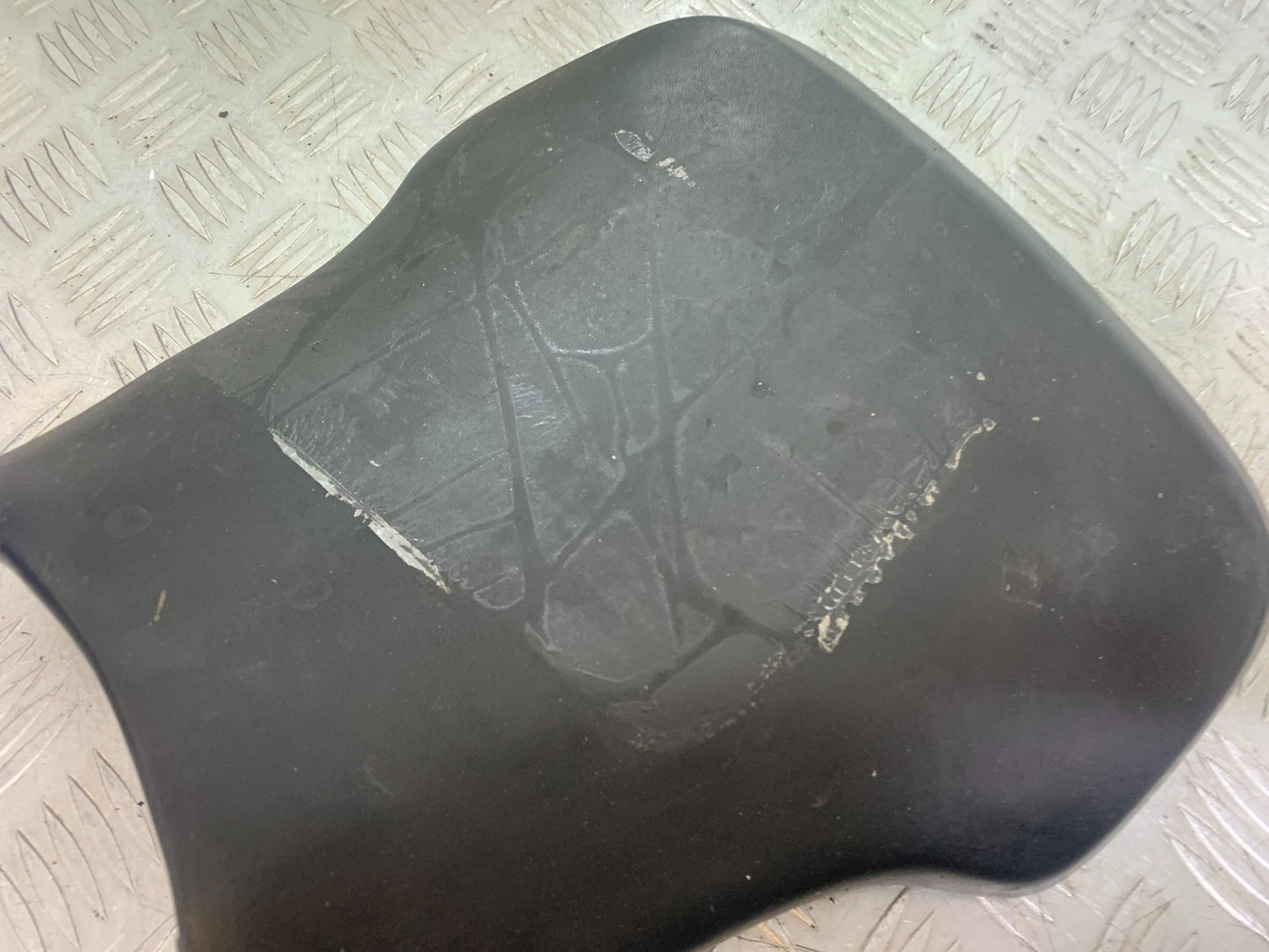 HONDA CBR600 CBR 600 RR FRONT SEAT   YEAR 2003-2004 CMB1173)
