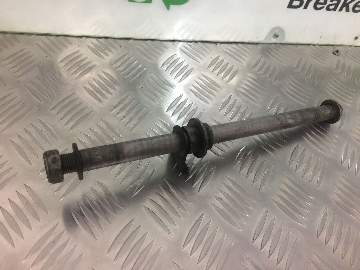 HONDA CBF500 CBF 500 REAR WHEEL SPINDLE  YEAR 2004-08 (STOCK 917)