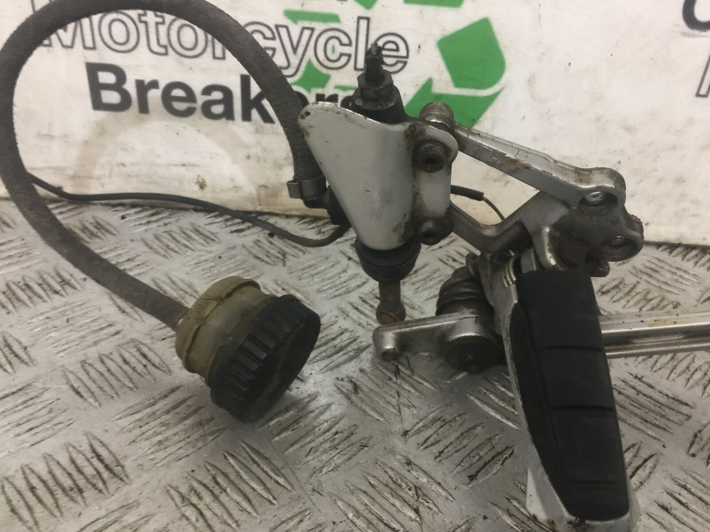 BMW R1100 S R 1100 S FRONT RIGHT HANGER  YEAR 1999 (STOCK 797)