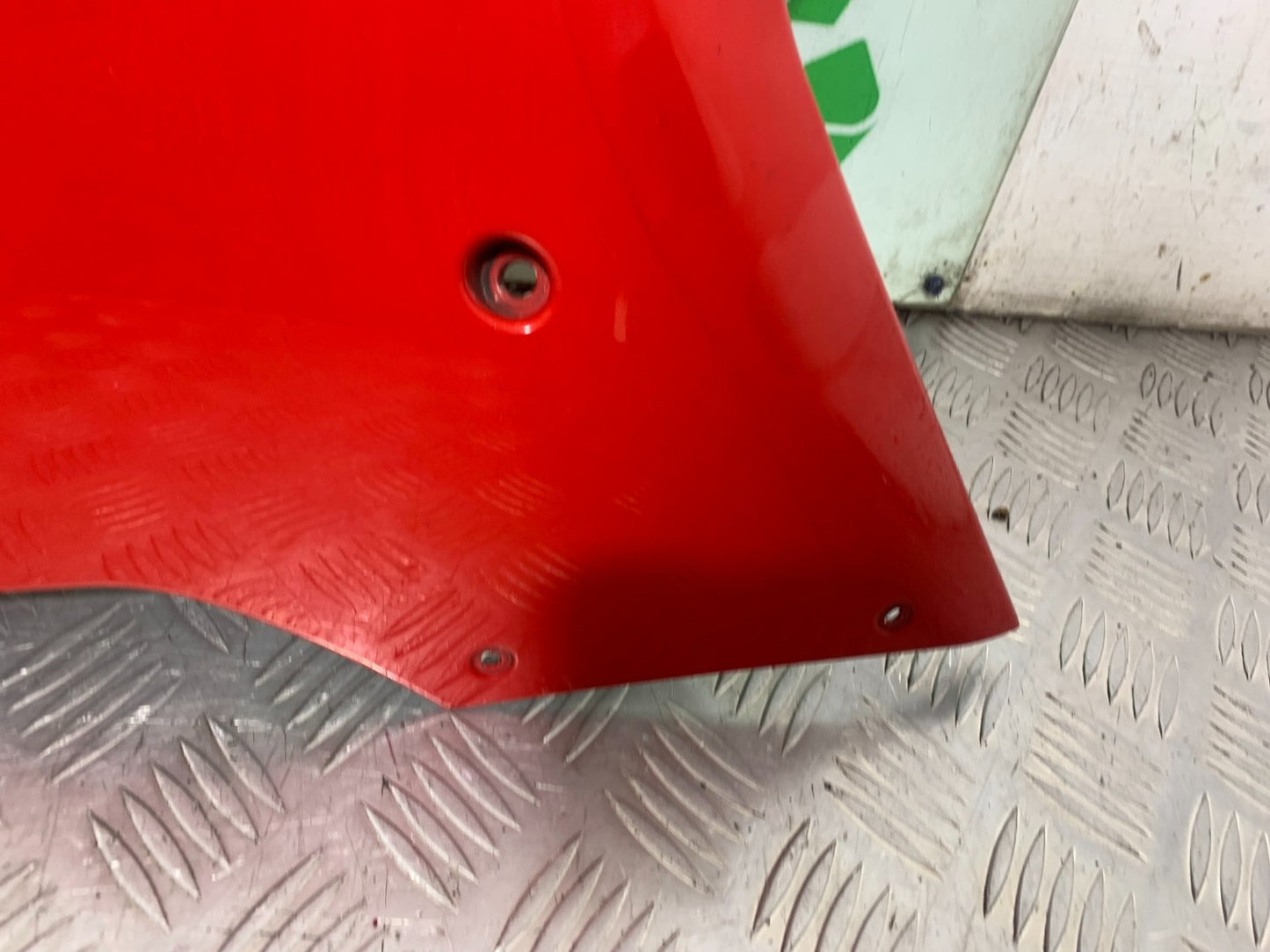 DUCATI 1198 S RIGHT FAIRING PANEL YEAR 2009-2011 (CMB1219)