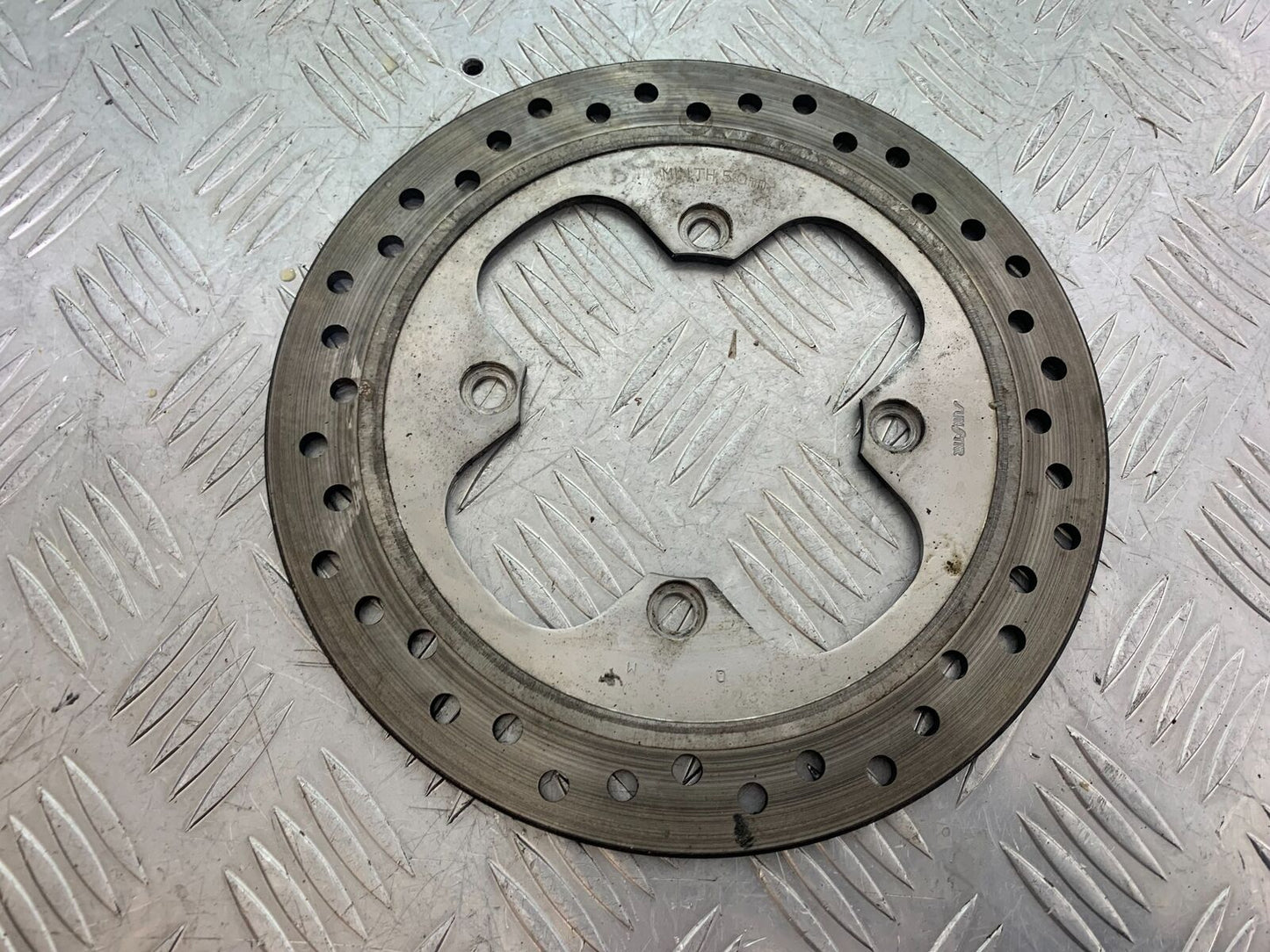 TRIUMPH 955i SPRINT ST REAR BRAKE DISC   YEAR 1999-2004 (CMB1124)
