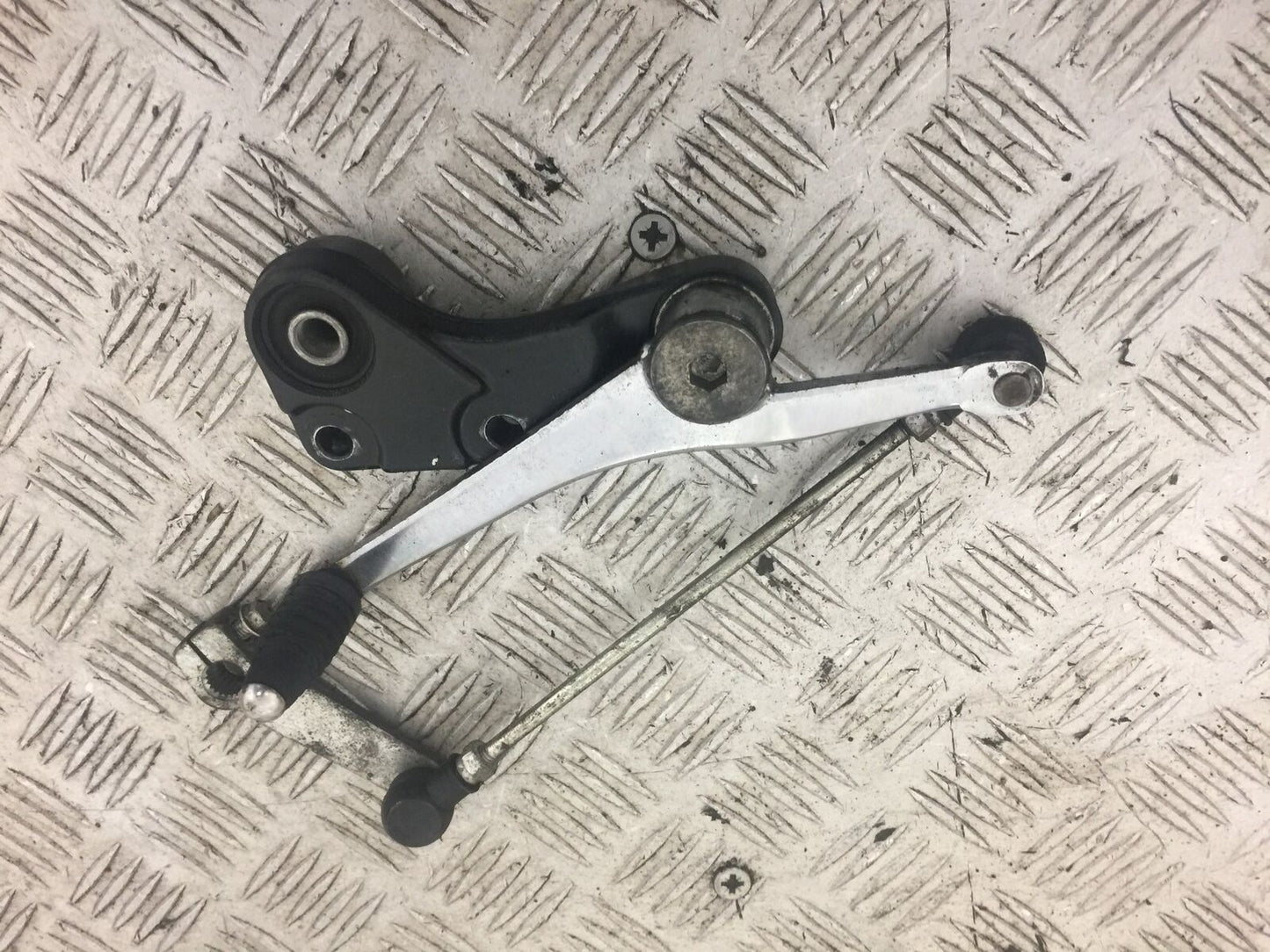 SUZUKI GSF1250 GEAR LEVER    YEAR 2012-2014 (STOCK 650)