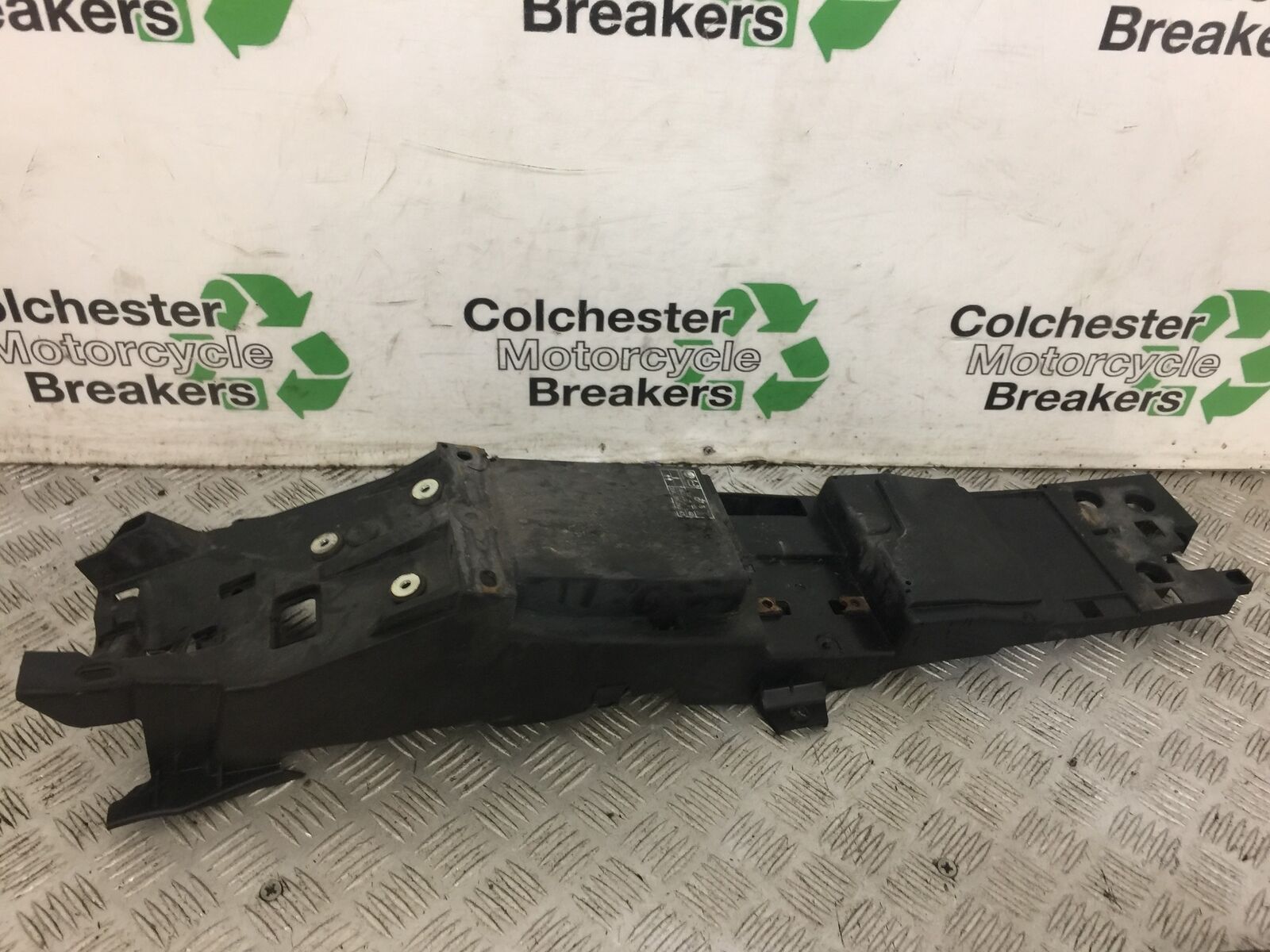 YAMAHA MT09 MT-09 TRACER UNDERTRAY  YEAR 2017 (STOCK 663)