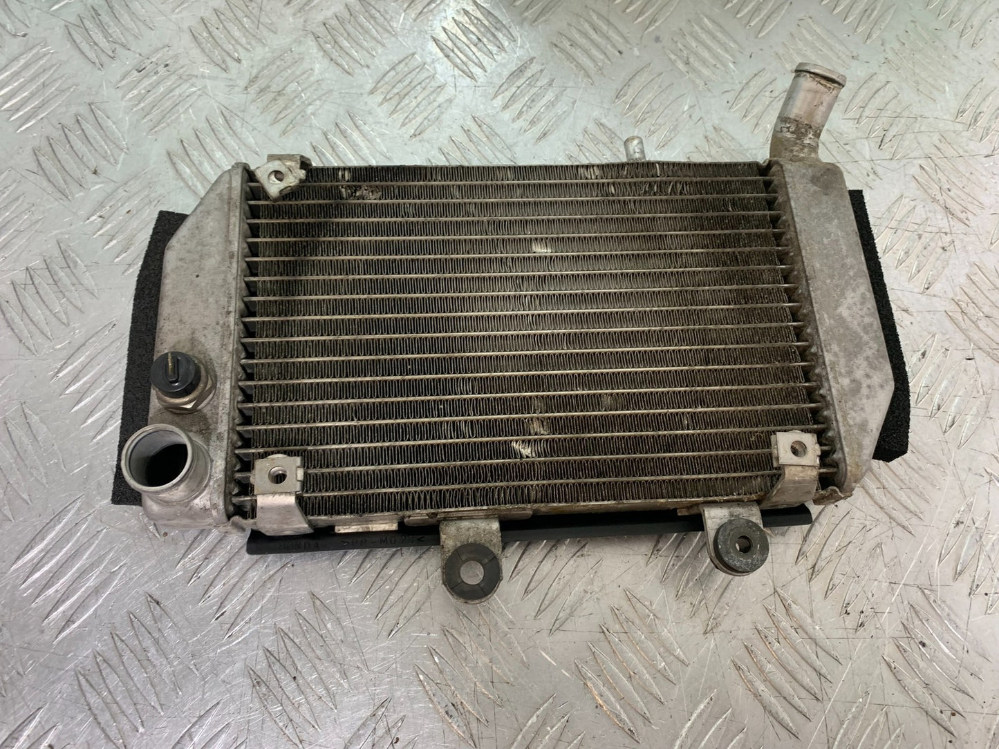 HONDA VFR800 VFR 800 V-TEC LEFT RADIATOR   YEAR 2002 -09 (CMB1296)