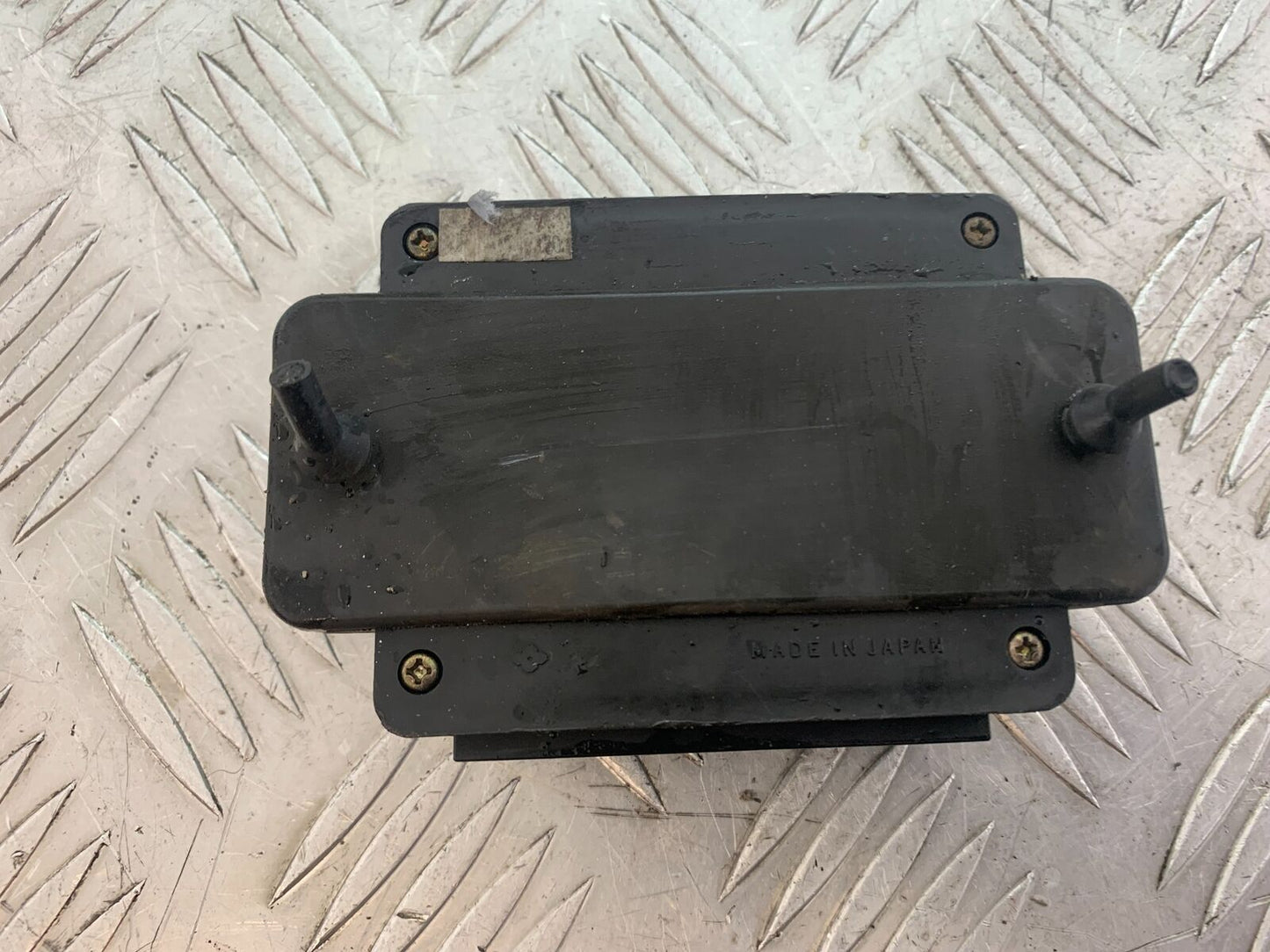 KAWASAKI ZX6R ZX636 FUSE BOX  YEAR 2002  (CMB1100)