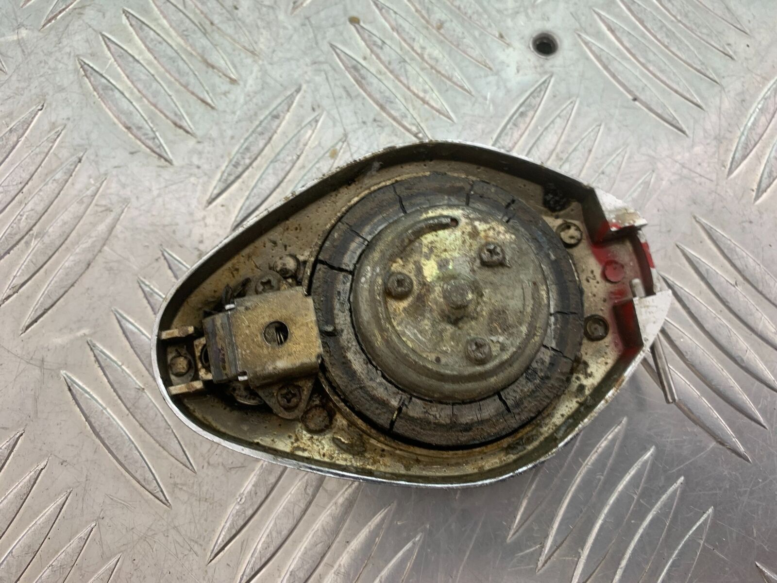 KAWASAKI Z650 Z 650 PETROL CAP  YEAR 1982-183