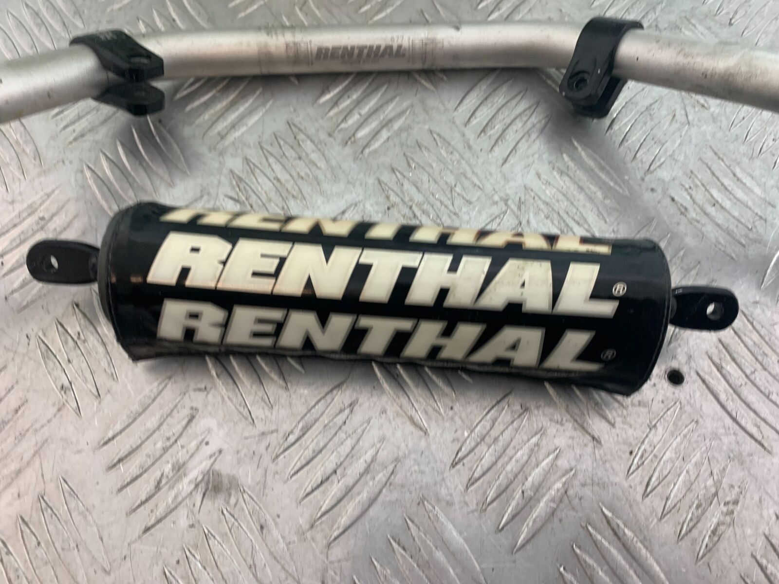 YAMAHA XT125 X XT 125 X RENTHAL HANDLEBARS  2005-2011 (CMB1097)