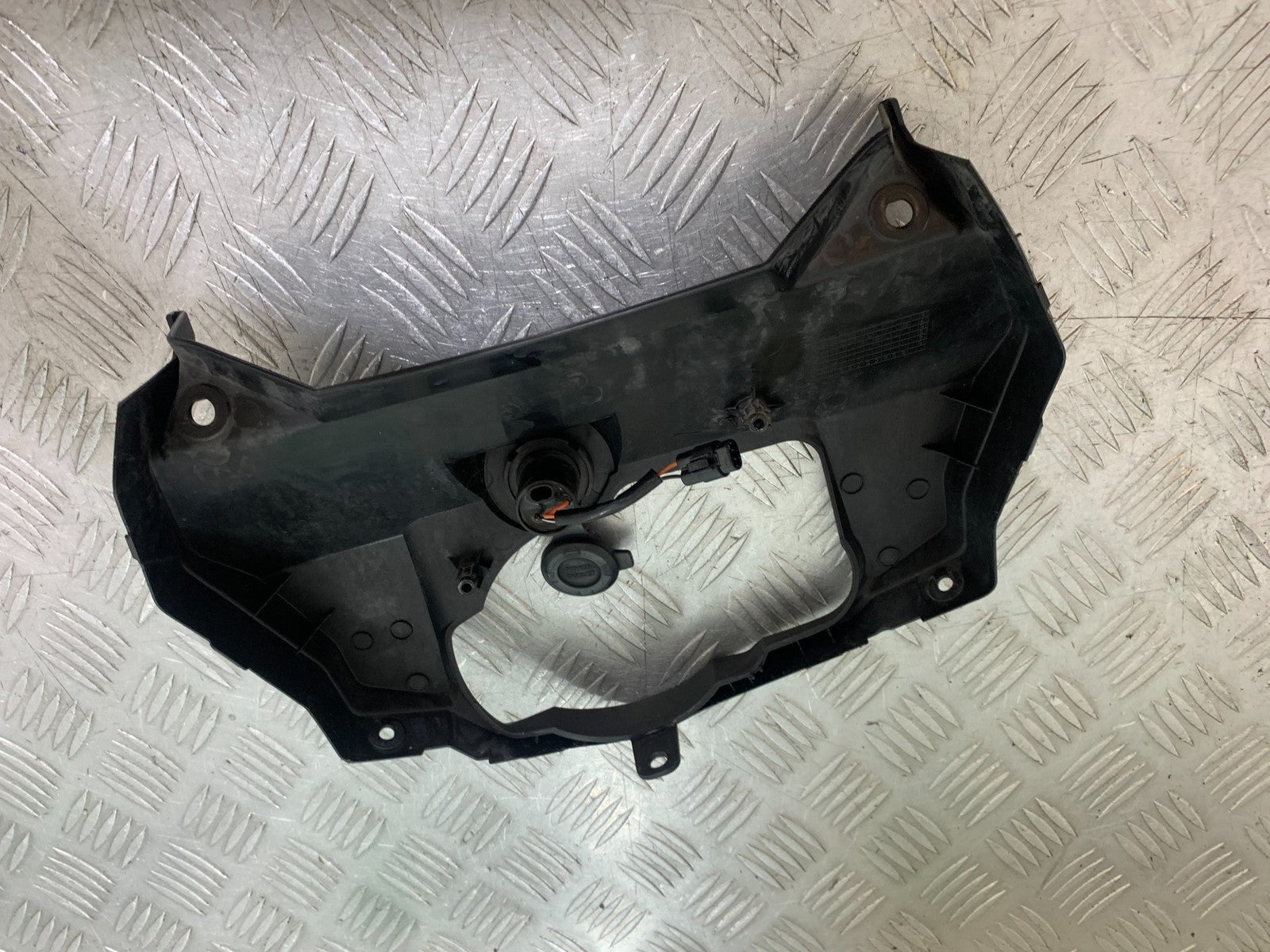 SUZUKI DL1000 V-STROM CLOCK SURROUND  YEAR 2014-2019 (CMB1325)