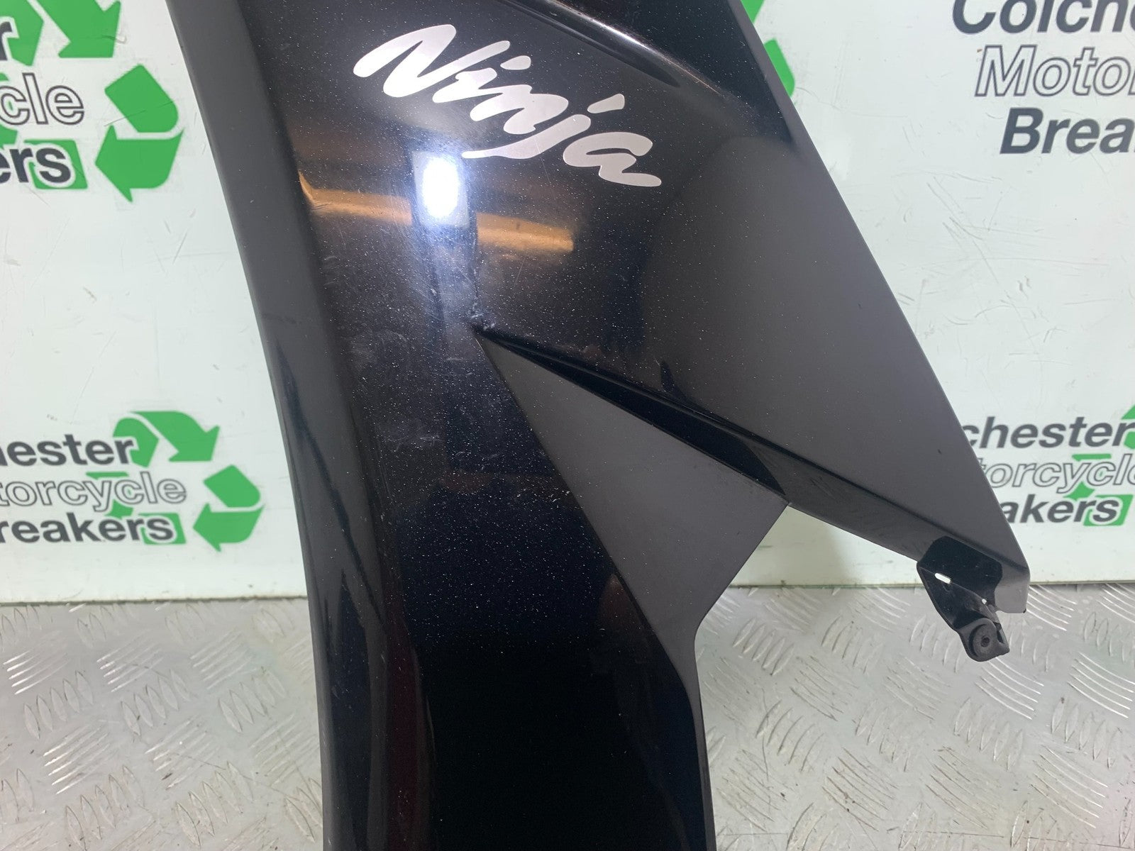 KAWASAKI ZX10R ZX10 R LEFT FAIRING PANEL  2008-2010 (CMB1206)
