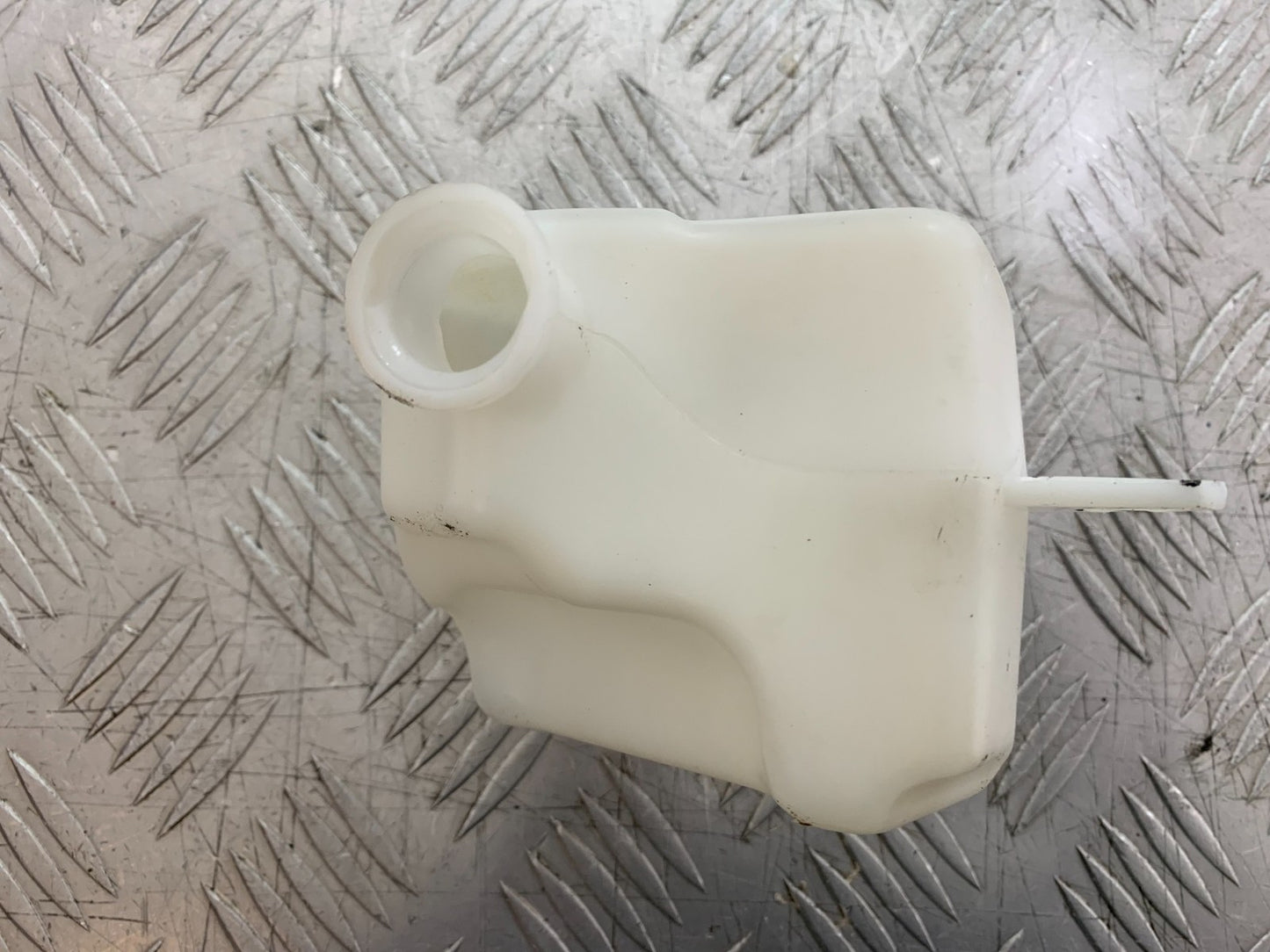 TRIUMPH TRIDENT 660 COOLANT BOTTLE  YEAR 2021-2024 (CMB1295)