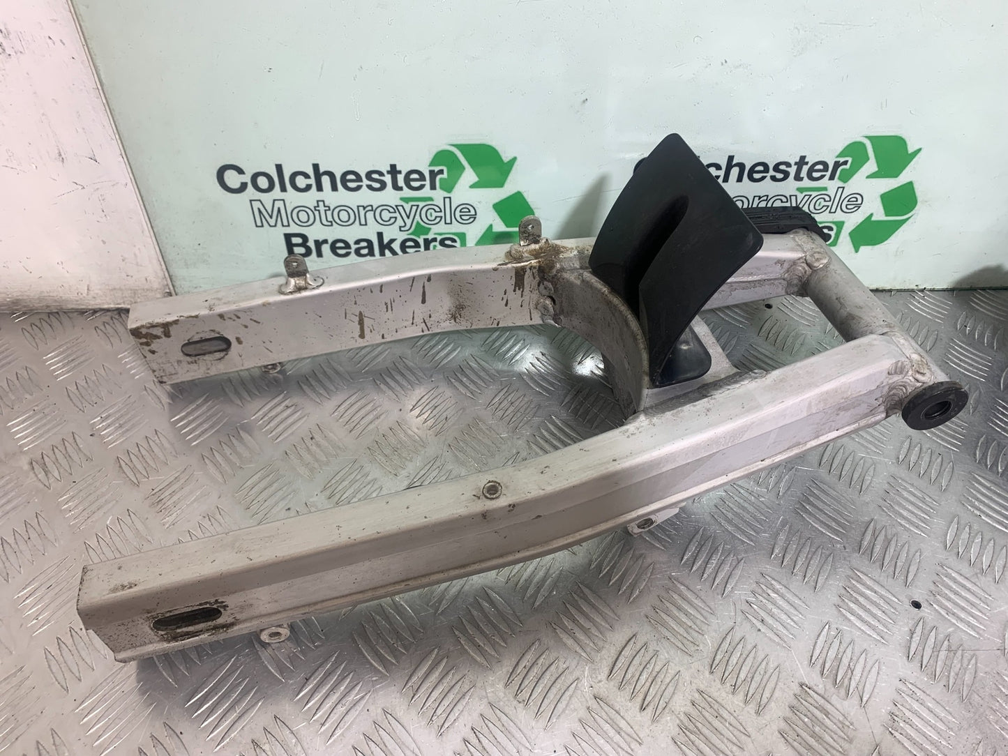 SUZUKI SV650 SV 650 mk1 SWINGARM  YEAR 1999-2002 (CMB1160)
