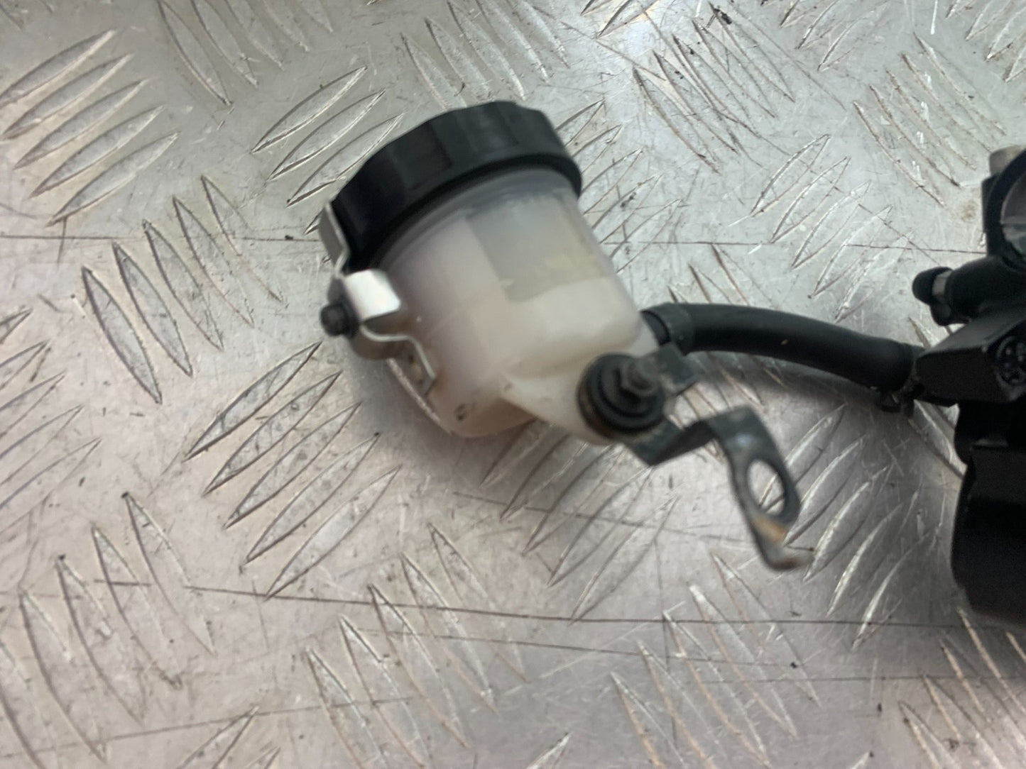 KAWASAKI ZX10R ZX10 R FRONT BRAKE MASTER CYLINDER   2008-2010 (CMB1206)