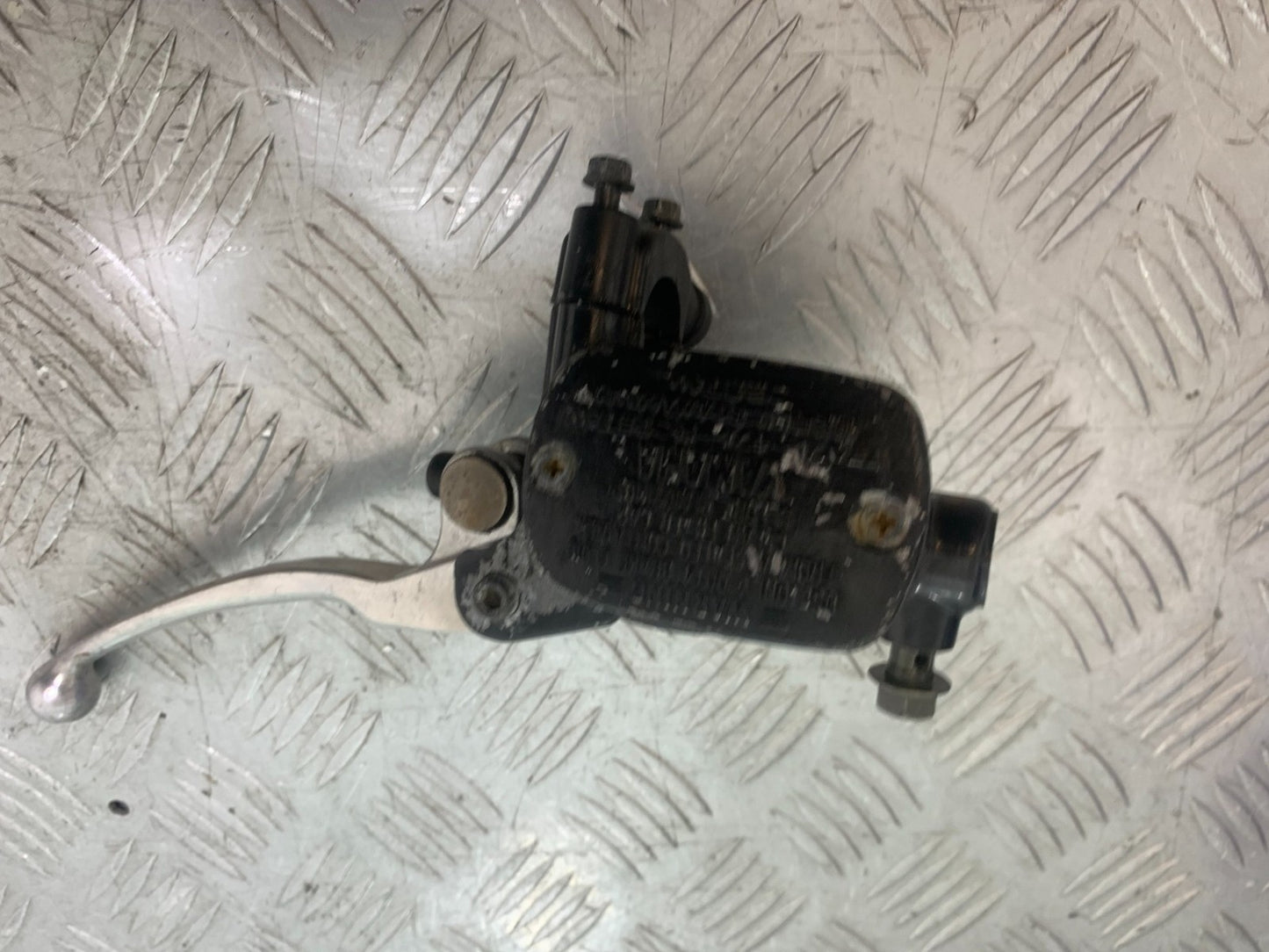 YAMAHA XJ900 XJ 900 DIVERSION FRONT MASTER CYLINDER  YEAR 1994-2002(CMB1292)