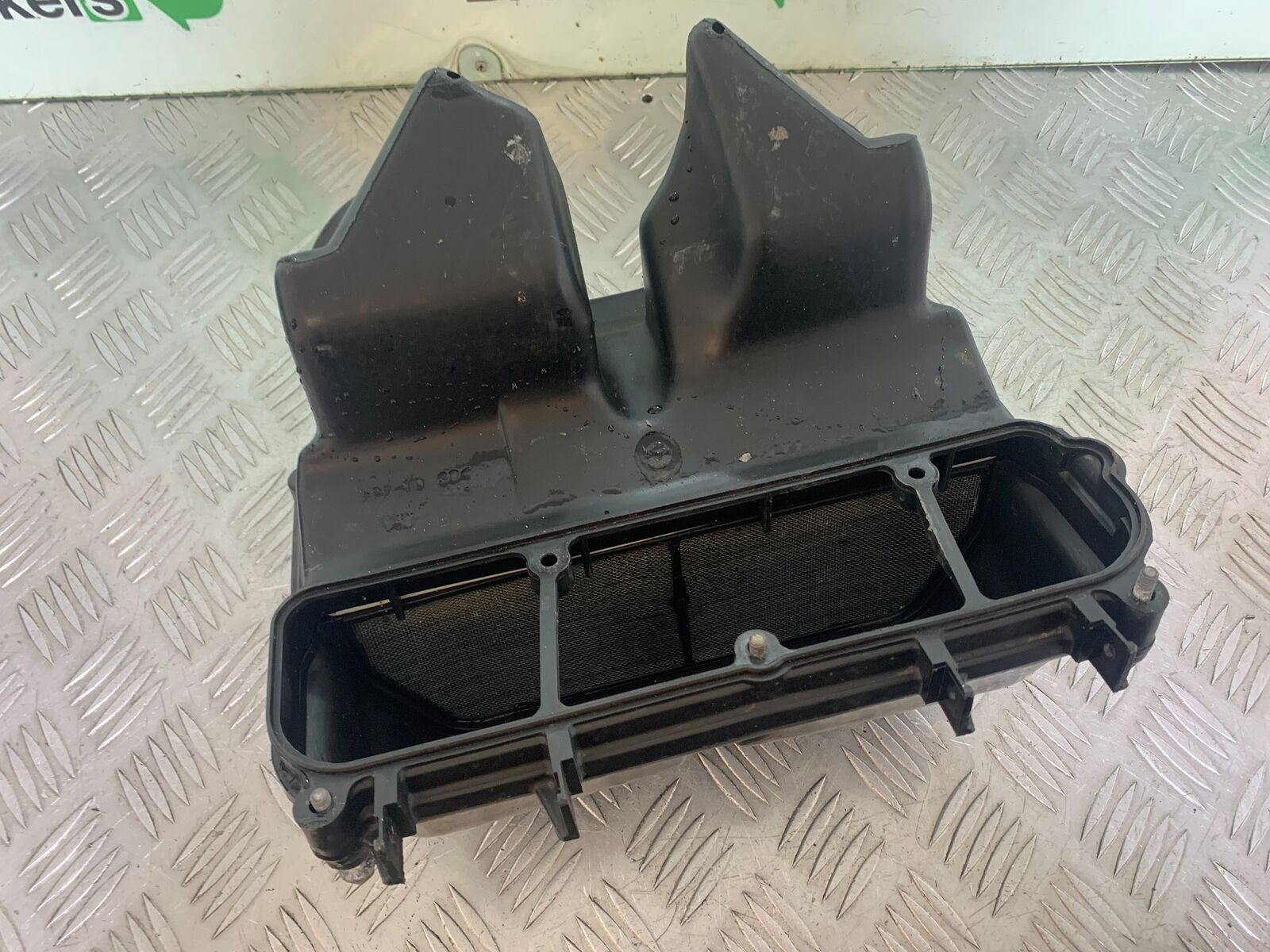 KAWASAKI ZX6R ZX636 AIR BOX   YEAR 2002  (CMB1100)