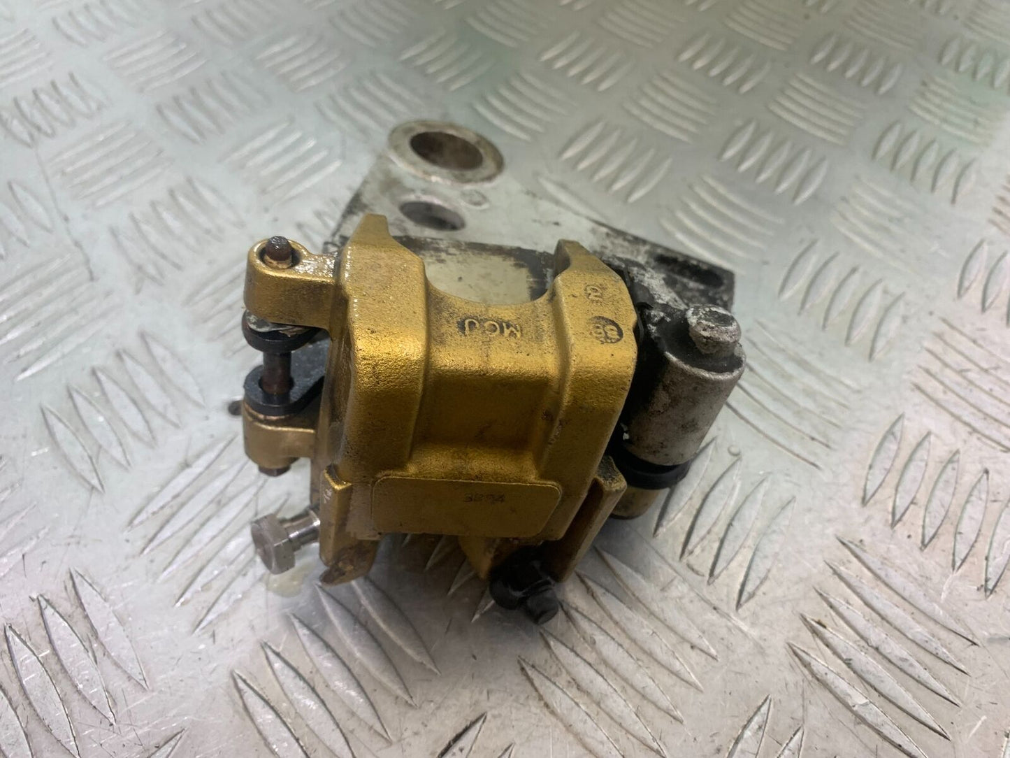 HONDA CBR600 CBR 600 RR REAR CALIPER  YEAR 2003-2004 CMB1086)