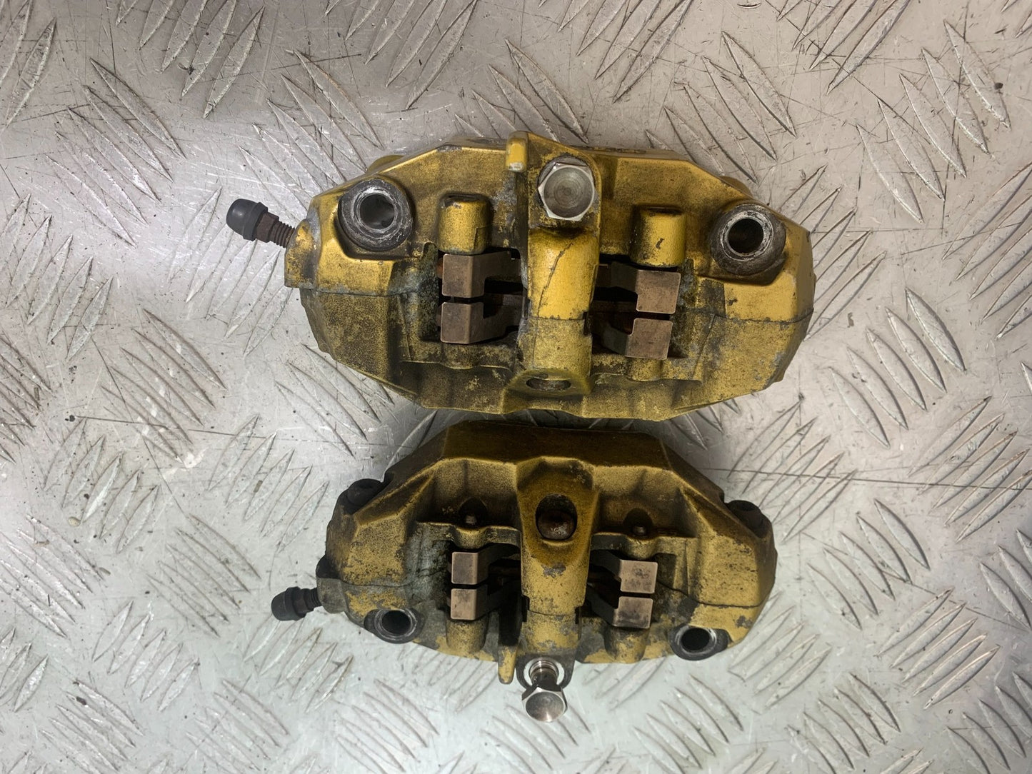 SUZUKI GSXR750 GSXR 750 K4 K5 FRONT BRAKE CALIPERS  2004-2005 (CMB1319)