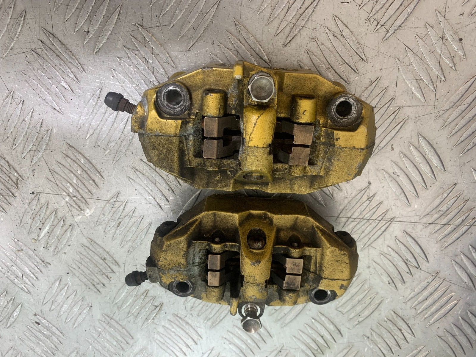 SUZUKI GSXR750 GSXR 750 K4 K5 FRONT BRAKE CALIPERS  2004-2005 (CMB1319)