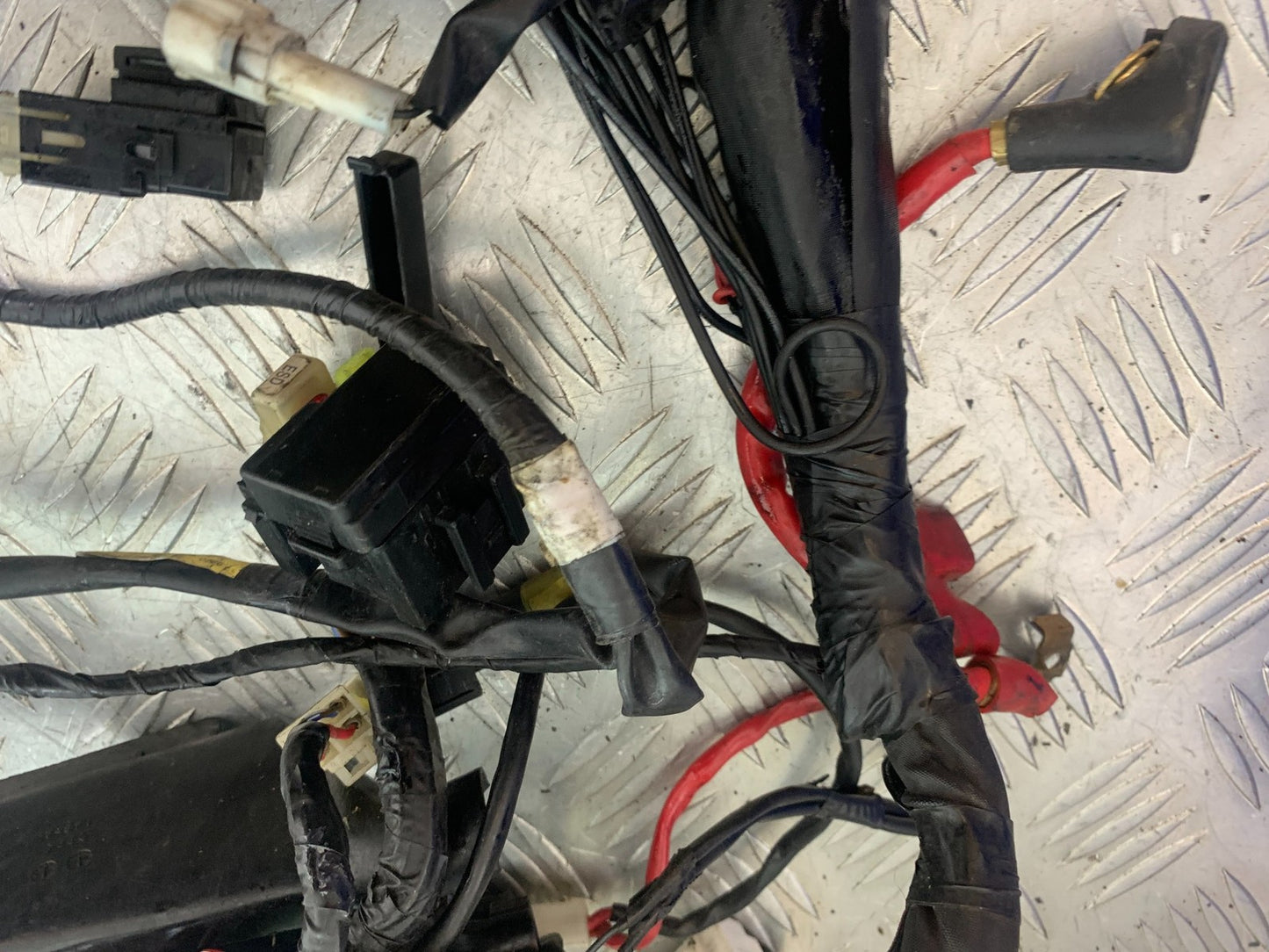 YAMAHA YZF R1 14 B BIG BANG WIRING LOOM  2009-11 (CMB1175)