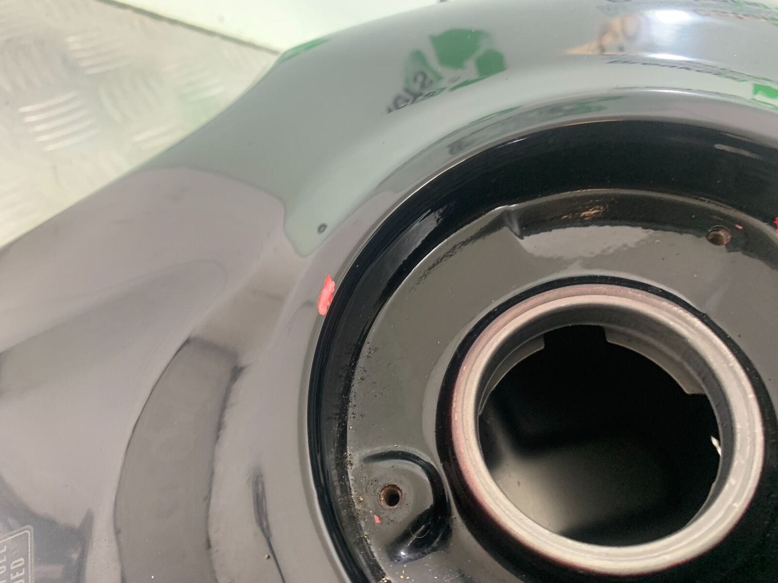 HONDA CBR 929 RRY FIREBLADE PETROL TANK YEAR 2000-01 (CMB1026)