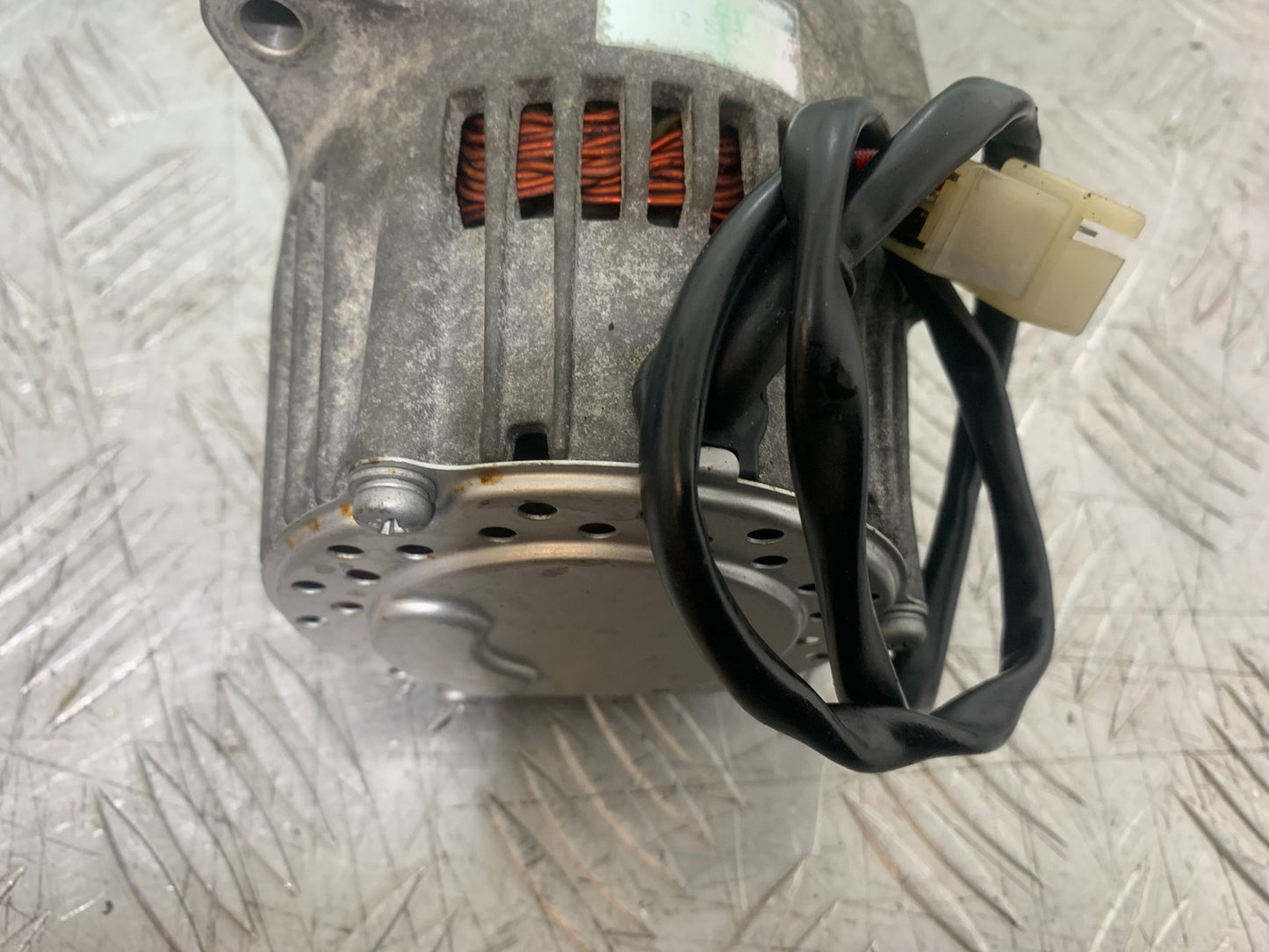 YAMAHA XJ900 XJ 900 DIVERSION ALTERNATOR  YEAR 1994-2002(CMB1292)