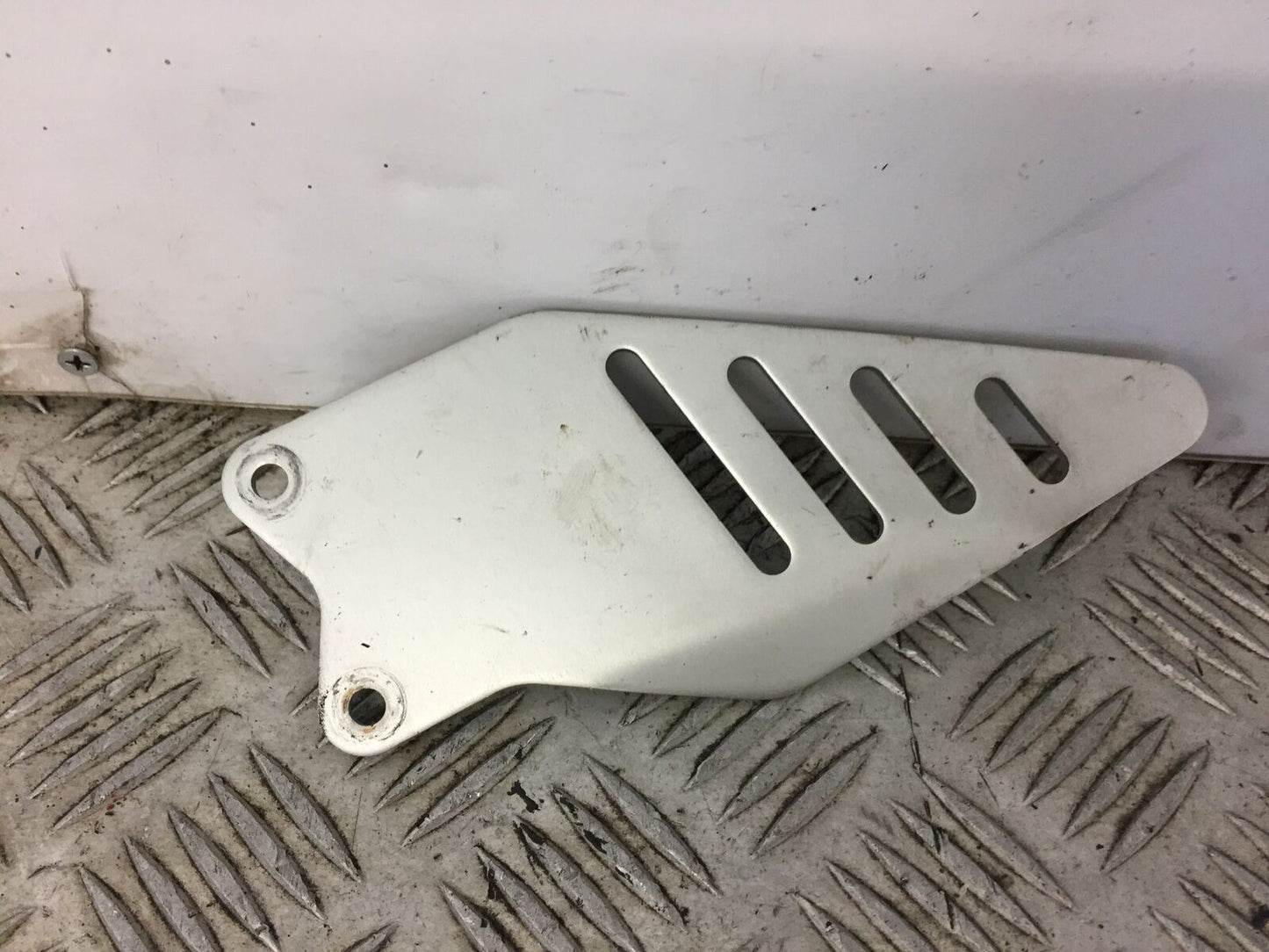 KAWASAKI ZX636 ZX 636 LEFT HEEL PLATE  YEAR 2013-2016