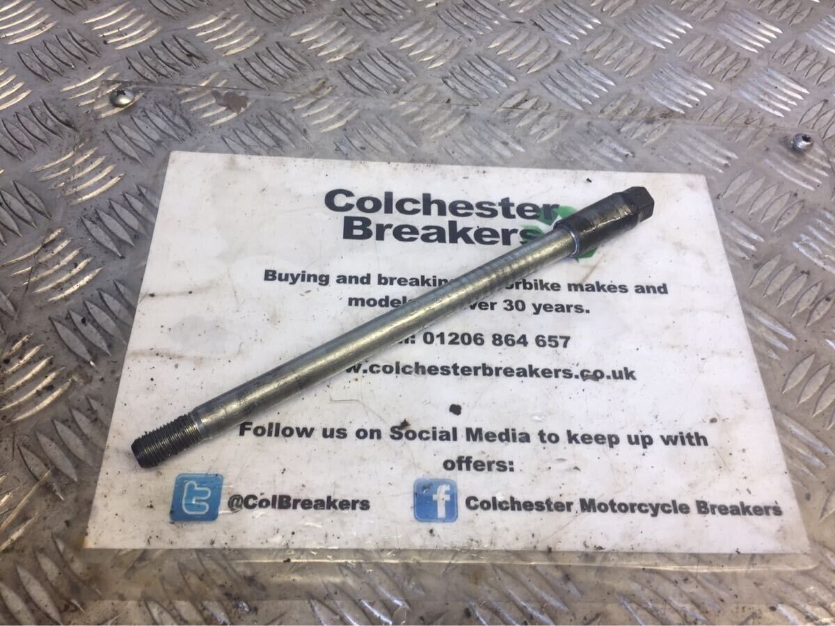 SUZUKI AN250 AN 250 BURGMAN FRONT WHEEL SPINDLE  YEAR 1999 2001