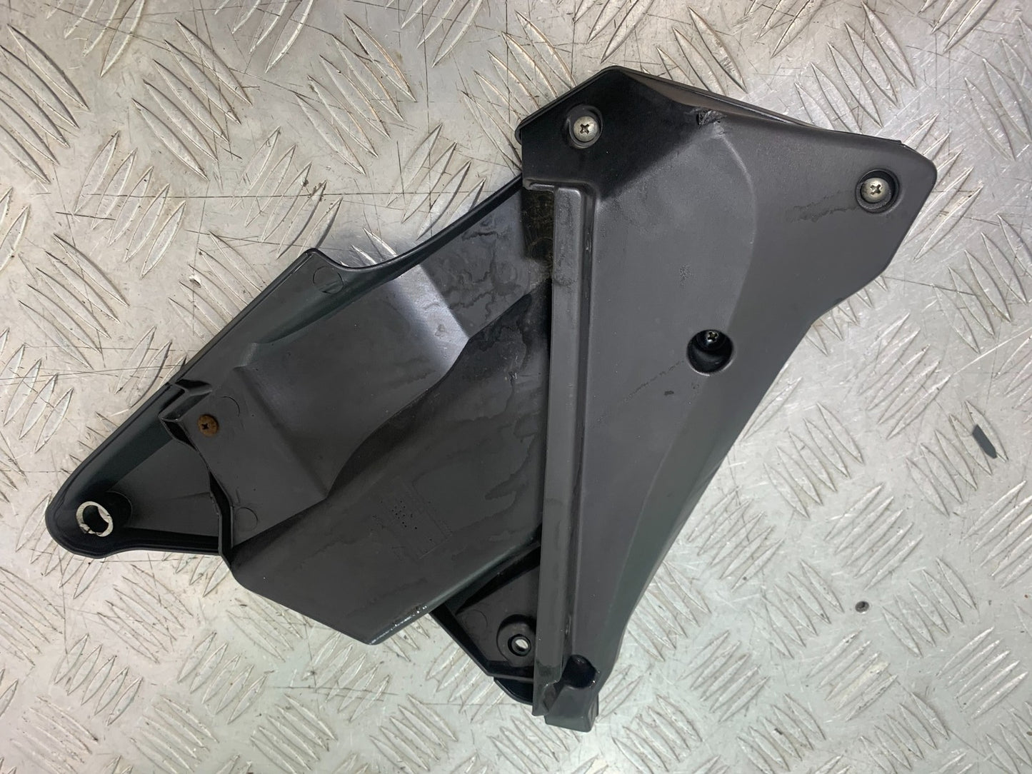 BENELLI BN125 BN 125 LEFT SIDE FAIRING   YEAR 2018-2021 (CMB1194)