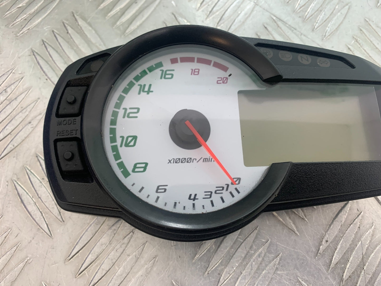 KAWASAKI ZX6R CLOCKS SPEEDO DASH YEAR 2009-2012 (CMB1136)