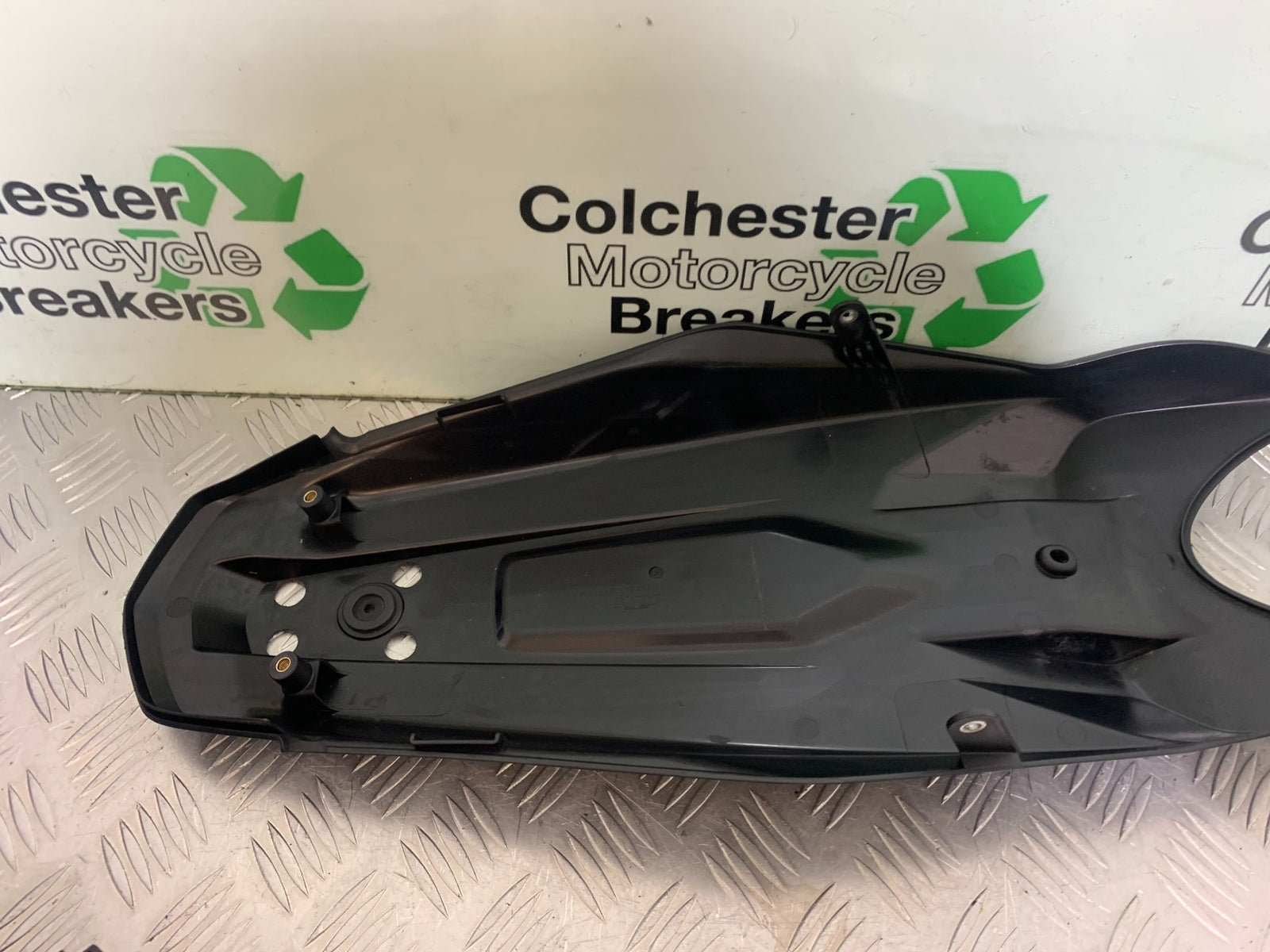 KTM 790 DUKE UNDERTRAY YEAR 2018-2021  (CMB11150)