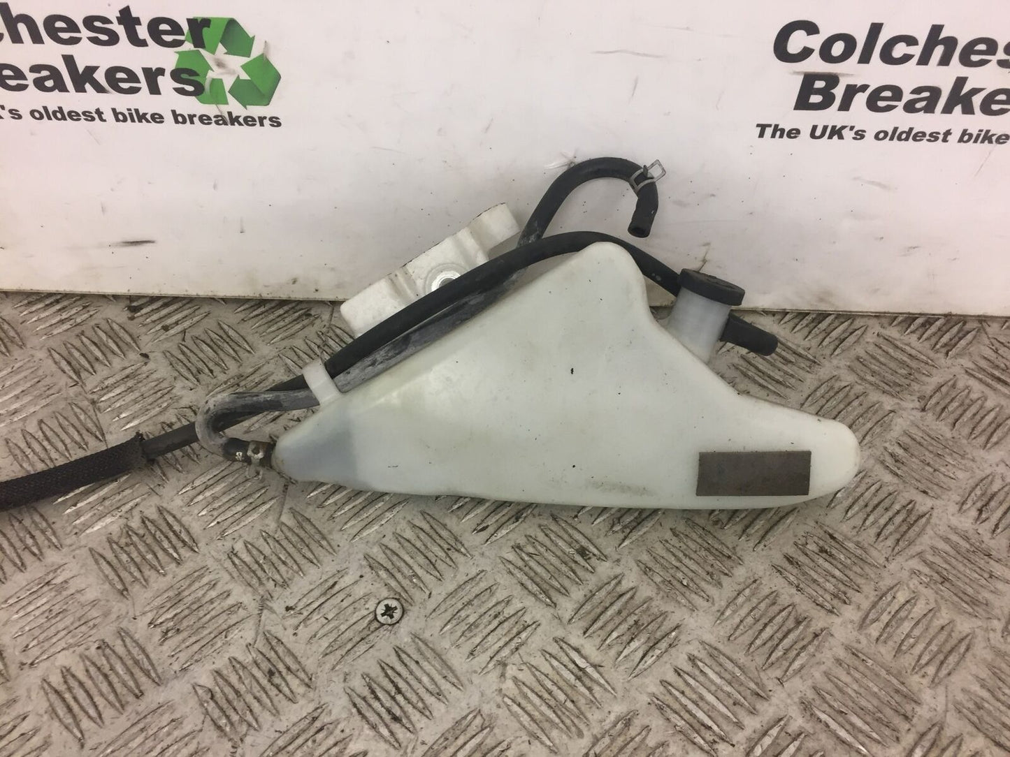 SUZUKI GSXR750 GSXR 750 COOLANT BOTTLE  YEAR 2011- 2017