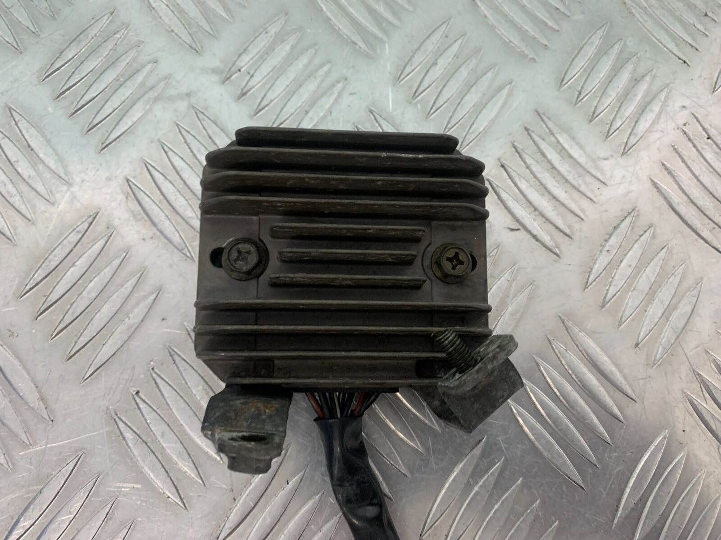 SUZUKI SV1000 SV 1000 K4 REGULATOR   YEAR 2004 (STOCK 990)