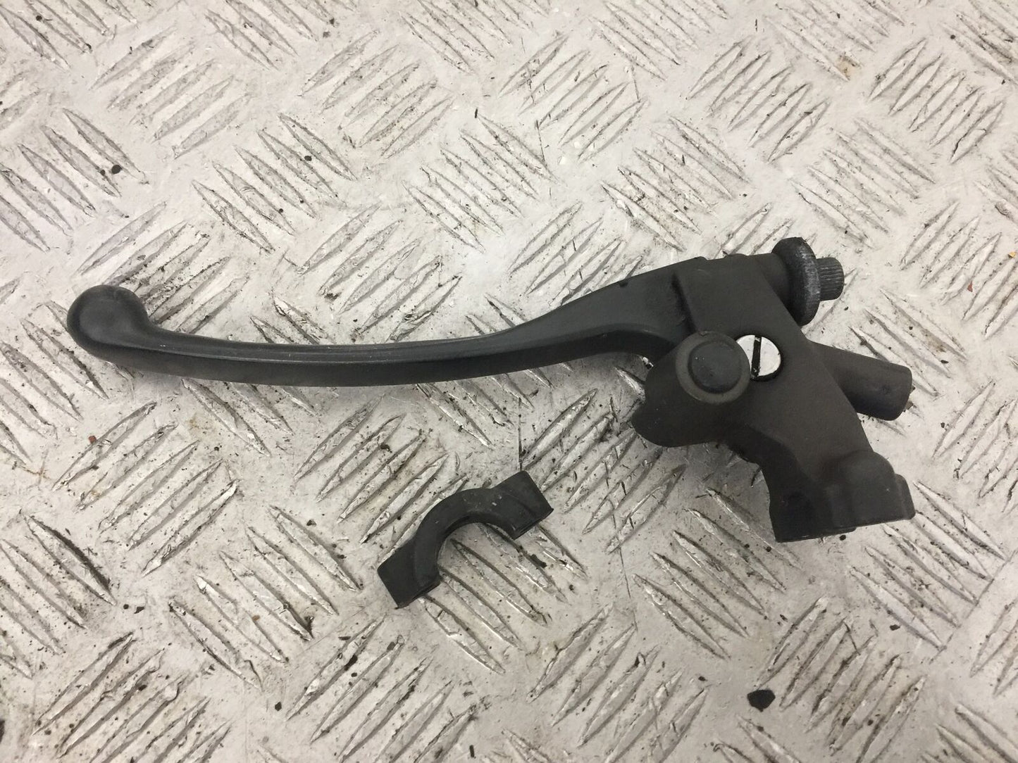 HONDA NT650 V DEAUVILLE CLUTCH LEVER AND BRACKET  YEAR 1998-06 (STOCK NO 843)
