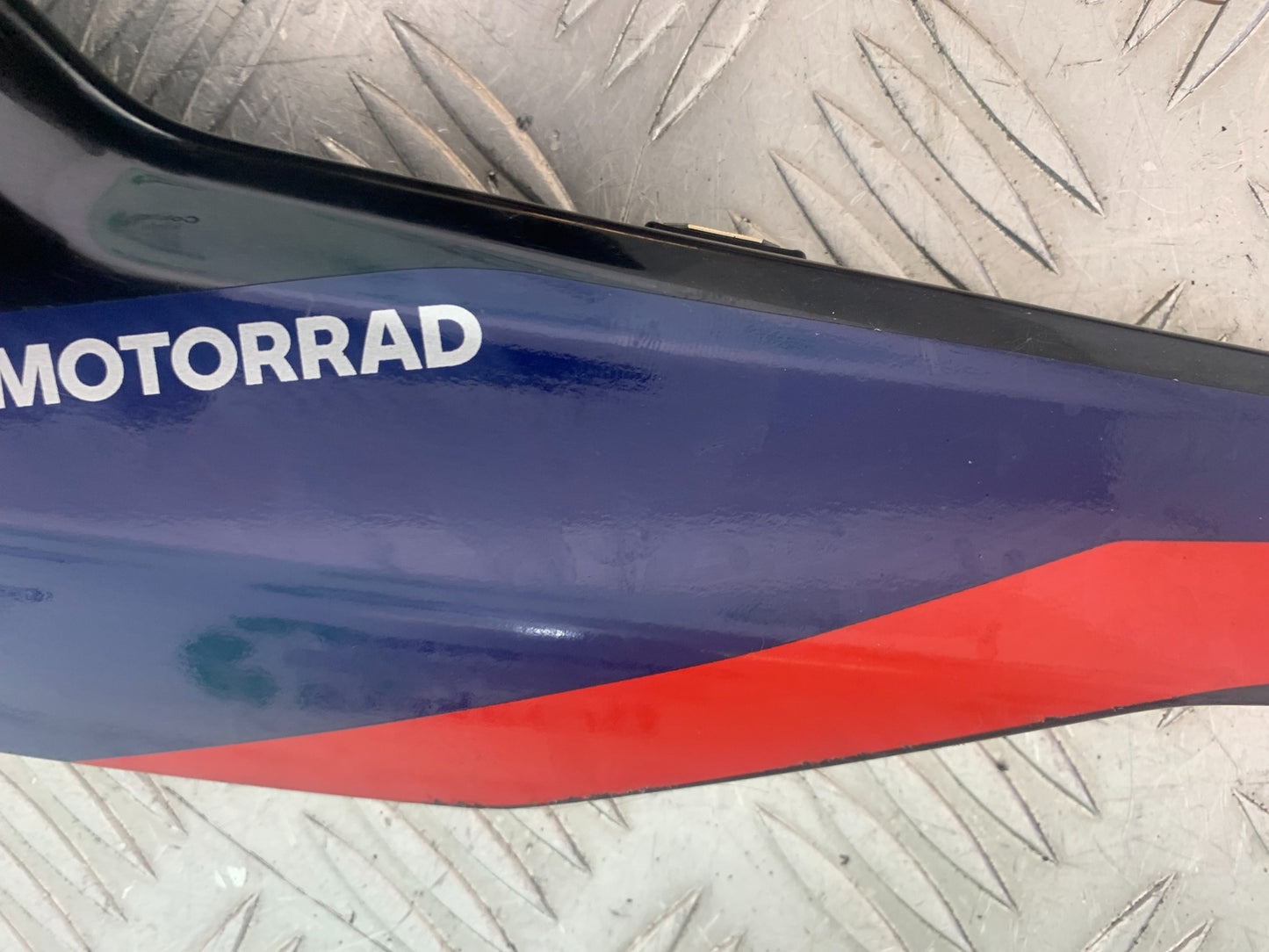 BMW M1000 R TAIL PIECE LEFT AND RIGHT YEAR 2023-2024 (CMB1140)