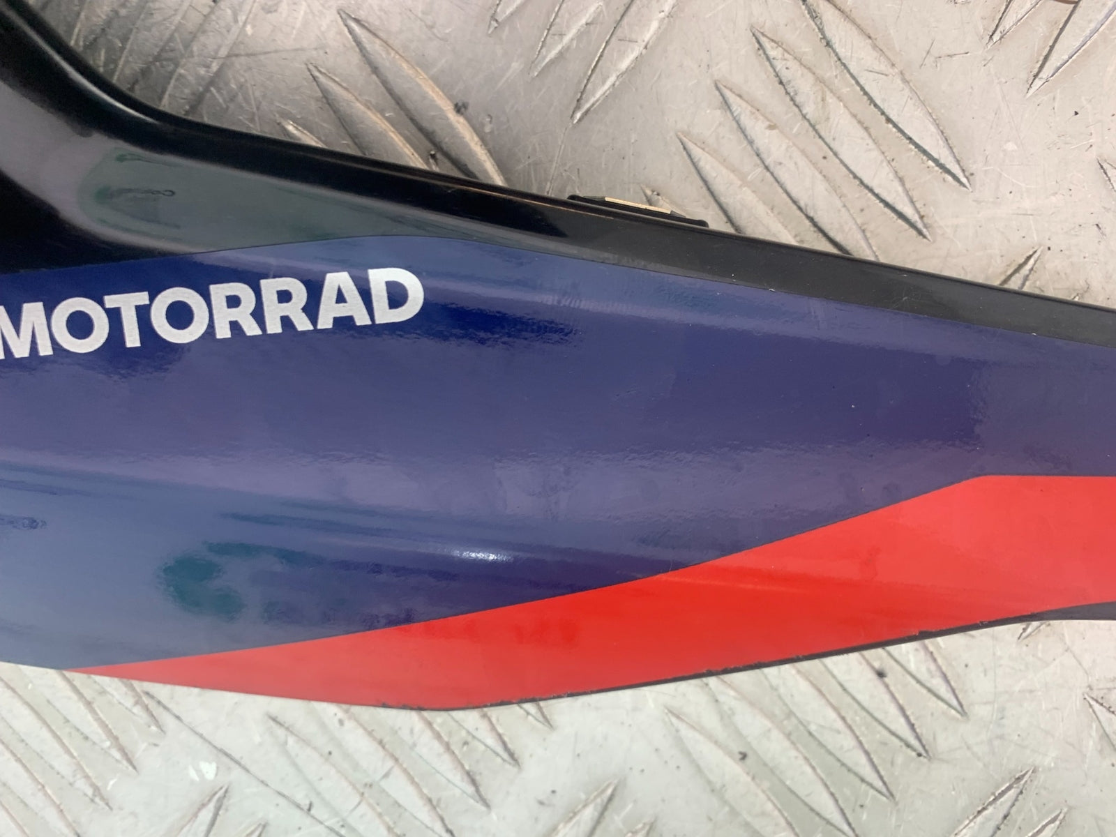 BMW M1000 R TAIL PIECE LEFT AND RIGHT YEAR 2023-2024 (CMB1140)