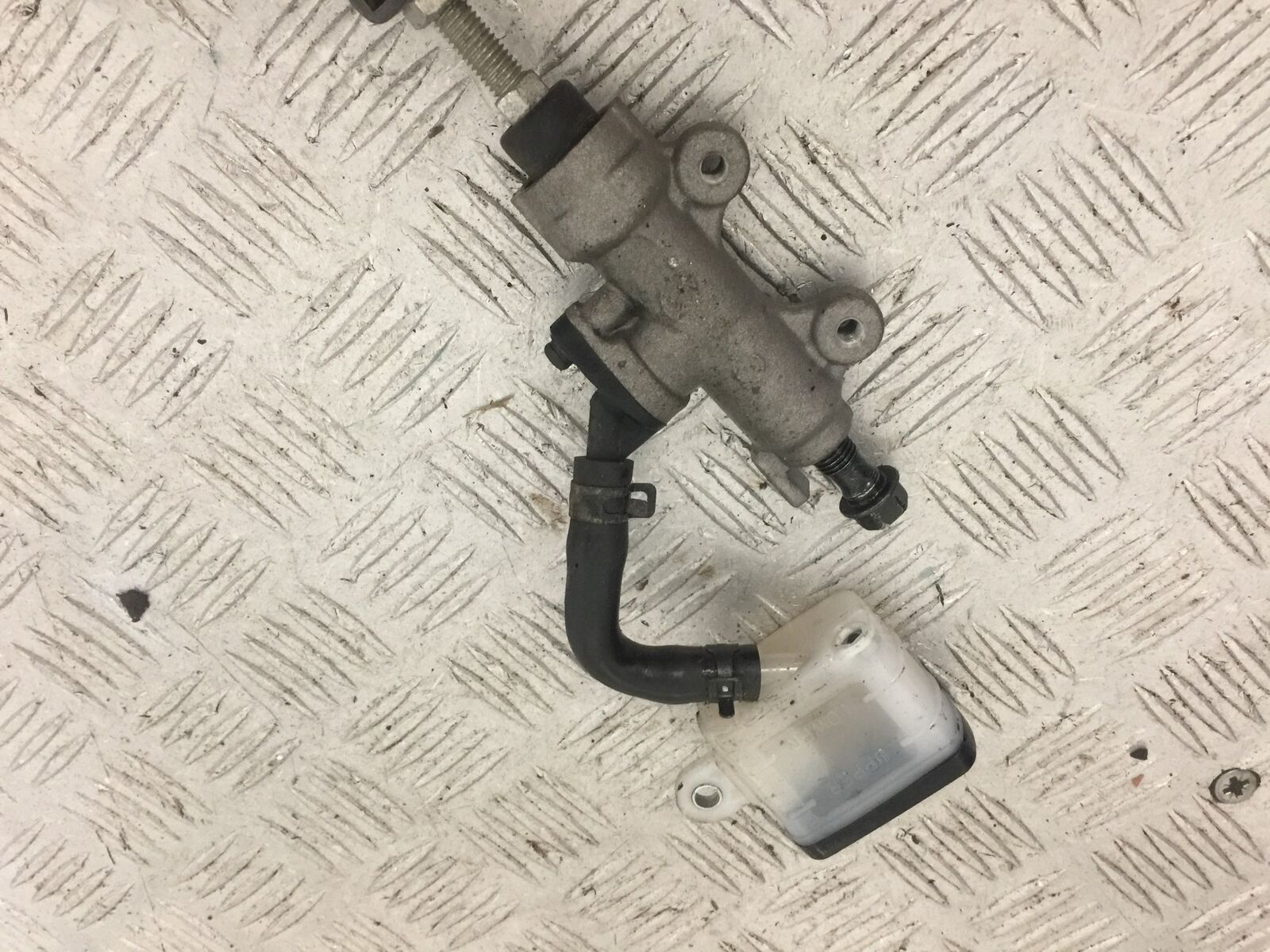 HONDA CRF1000 (DCT) AFRICA TWIN REAR MASTER CYLINDER   YEAR 2019 (STOCK 835)