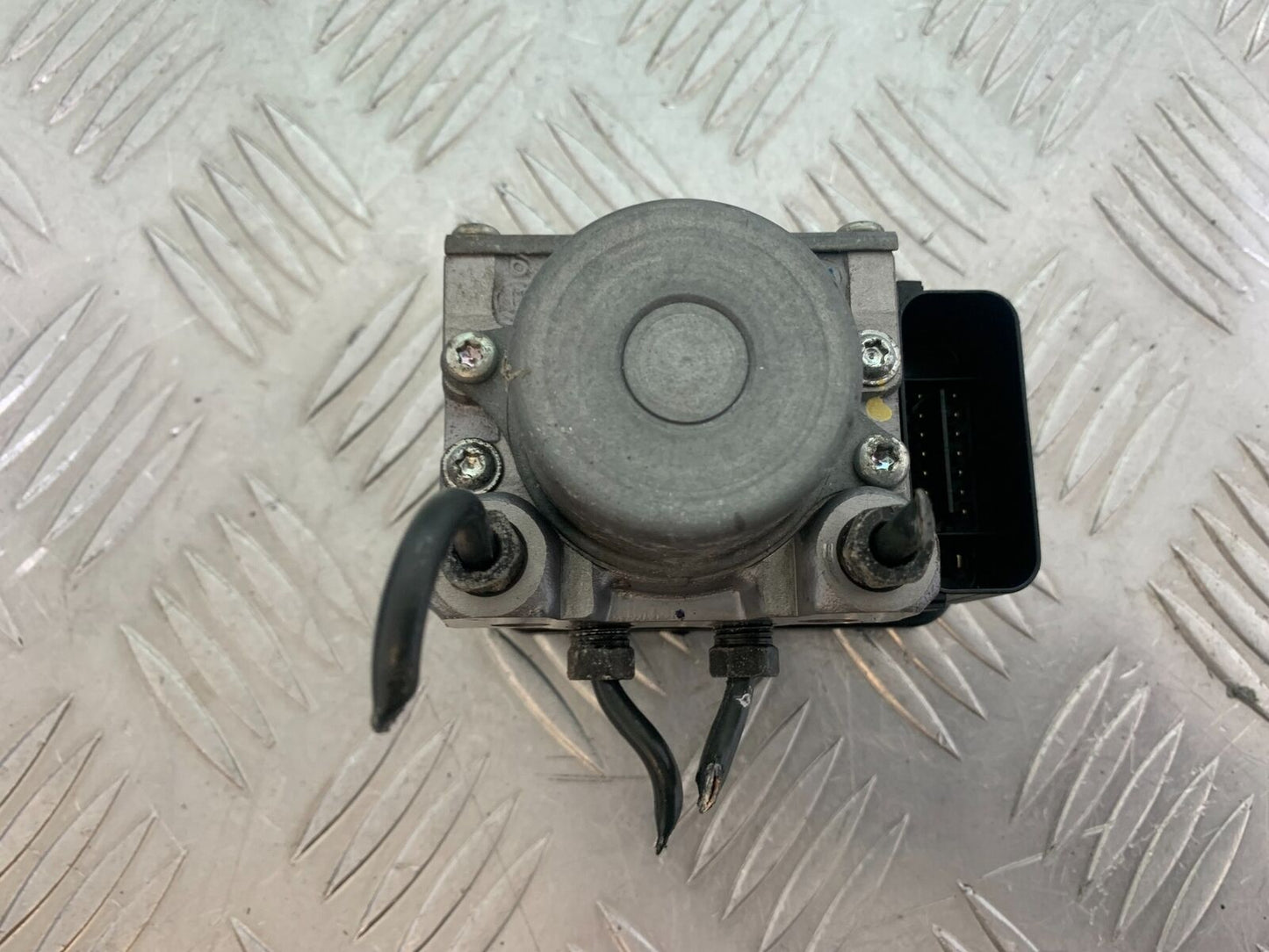 HONDA CBR650 F CBR 650F ABS PUMP  YEAR 2014-17  (CMB1130)