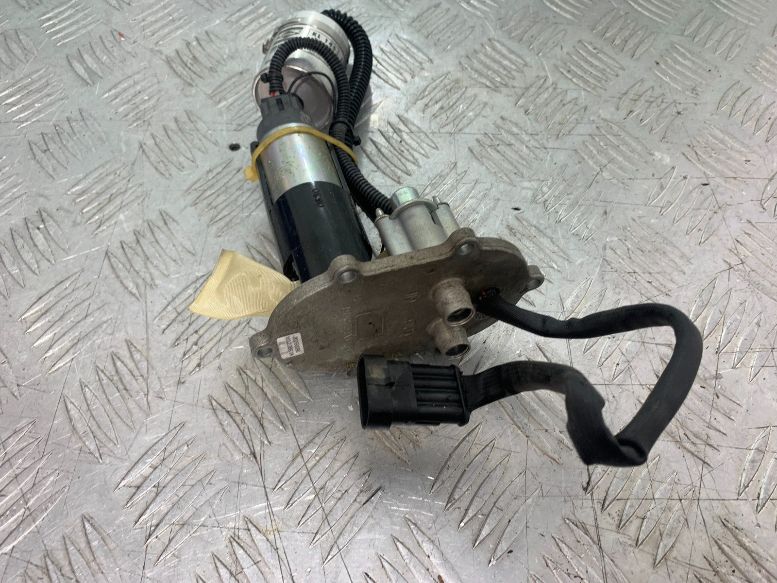 DUCATI 1198 S PETROL PUMP  YEAR 2009-2011 (CMB1219)