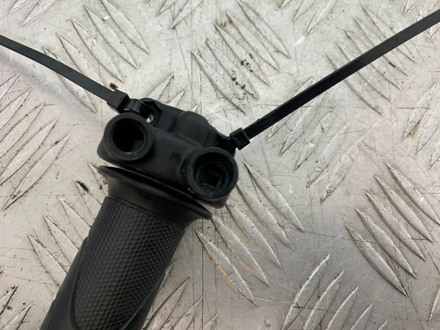 HONDA NSC110 VISION THROTTLE AND GRIP   YEAR 2017-2020 (CMB1249)