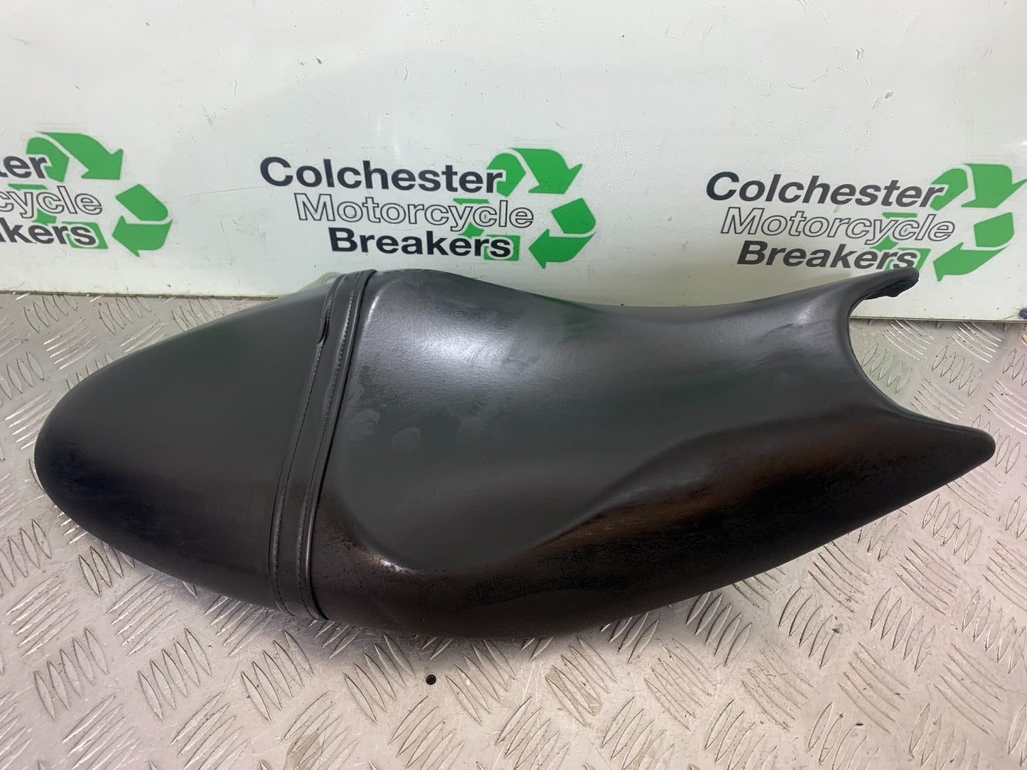 TRIUMPH TRIDENT 660 SEAT   YEAR 2021-2024 (CMB1148)