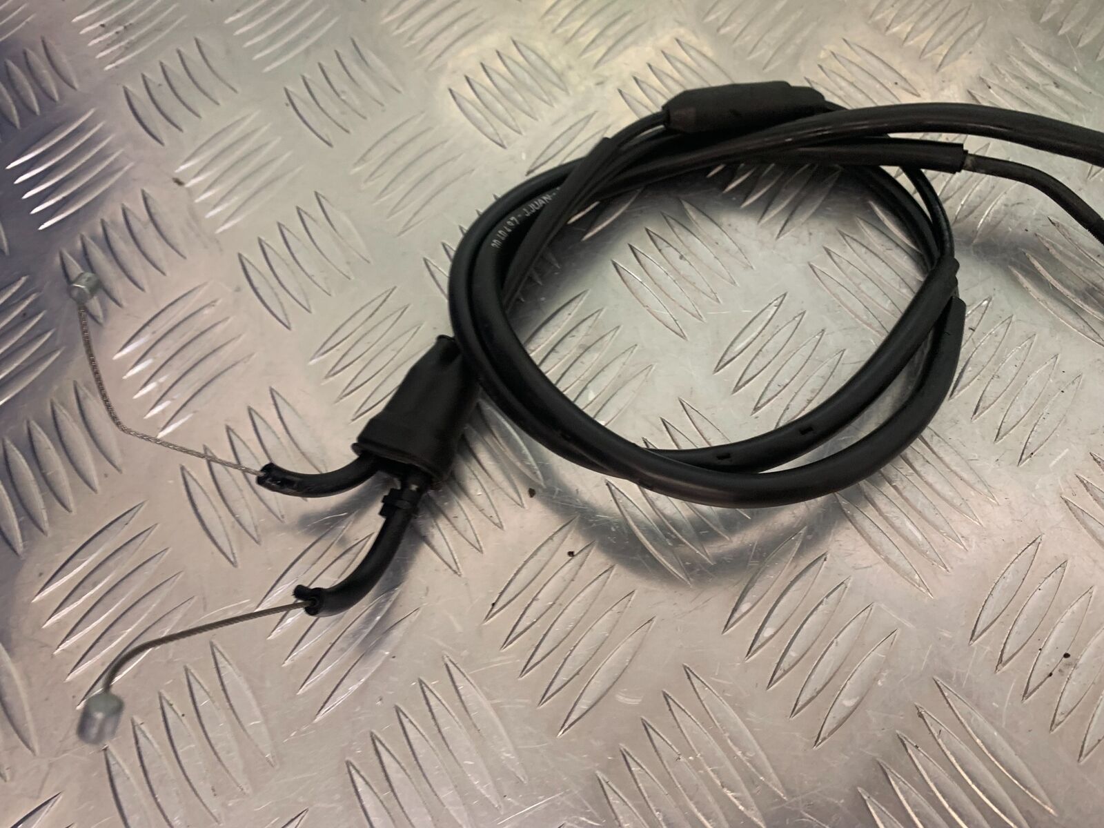 TRIUMPH 1050 SPRINT GT THROTTLE CABLES YEAR 2010-2014 (STOCK 979)