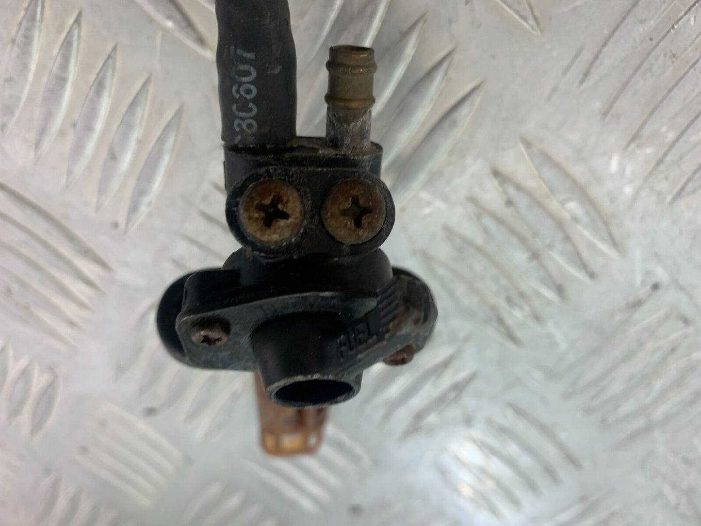 YAMAHA XS1100 MIDNIGHT SPECIAL PETROL TAP   YEAR 1980-1982 (CMB1122)