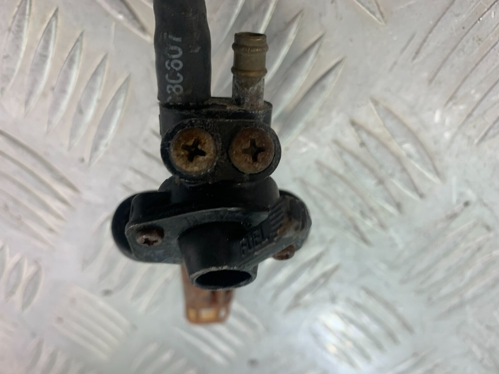 YAMAHA XS1100 MIDNIGHT SPECIAL PETROL TAP   YEAR 1980-1982 (CMB1122)
